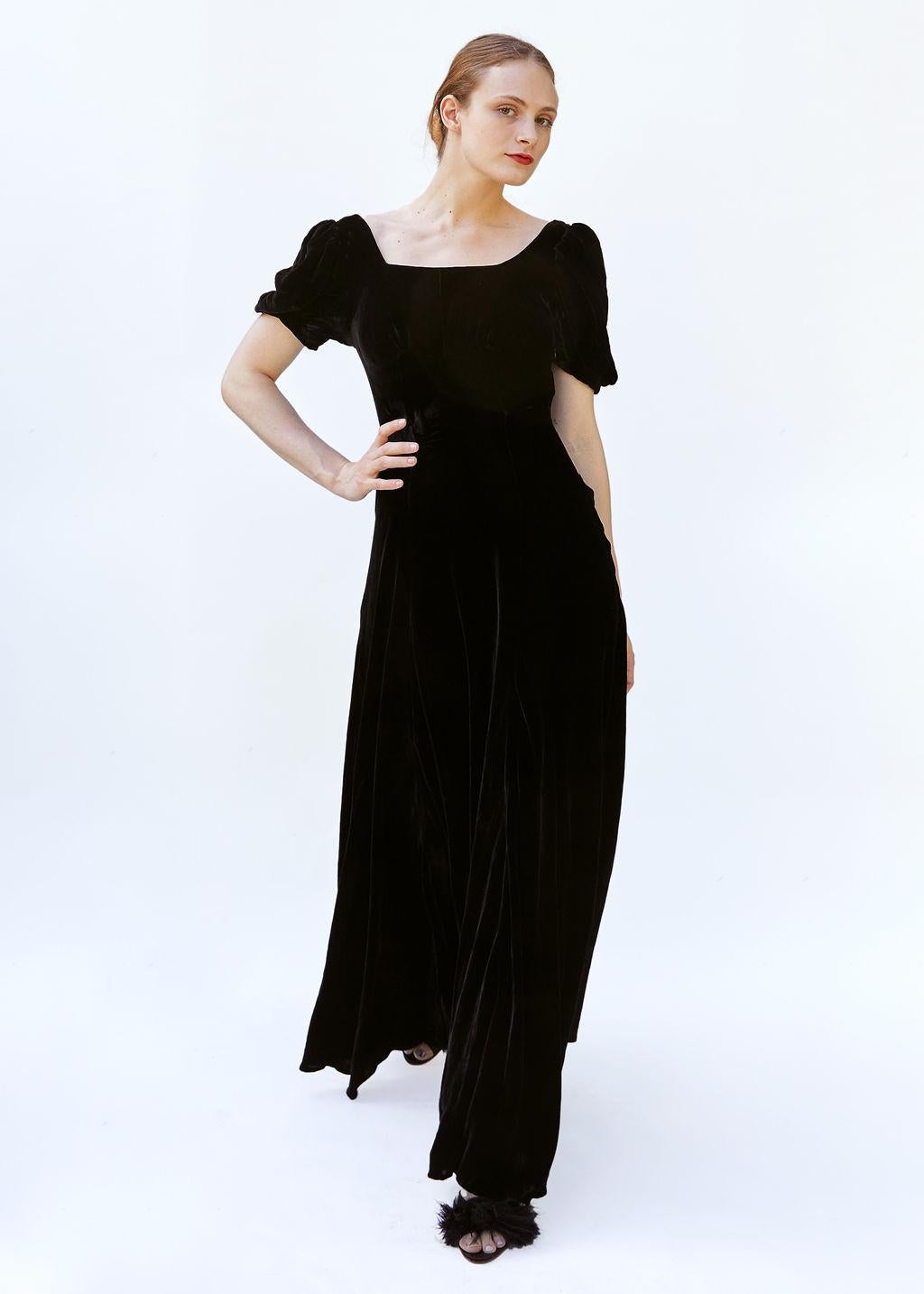 1930's Vintage Black Velvet Gown For Sale 2