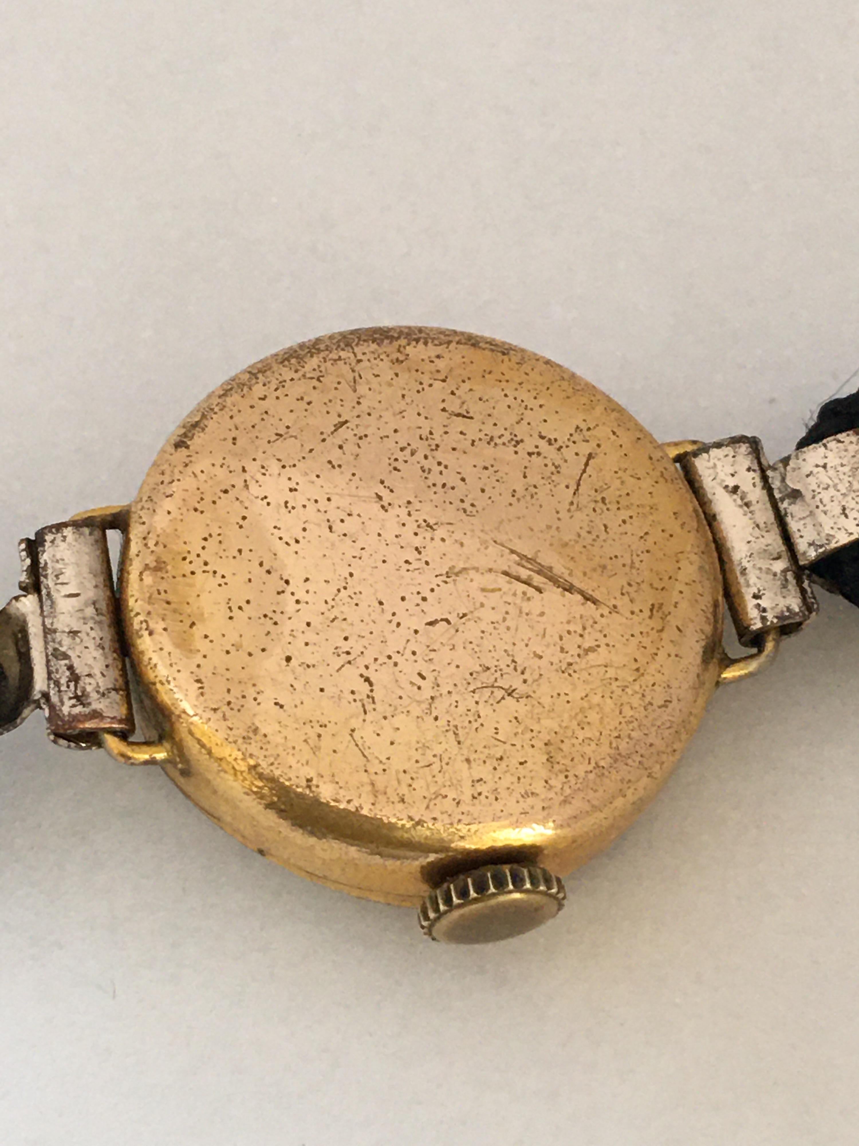 1930s Vintage Gold-Plated Ladies Mechanical Trench Watch In Good Condition For Sale In Carlisle, GB