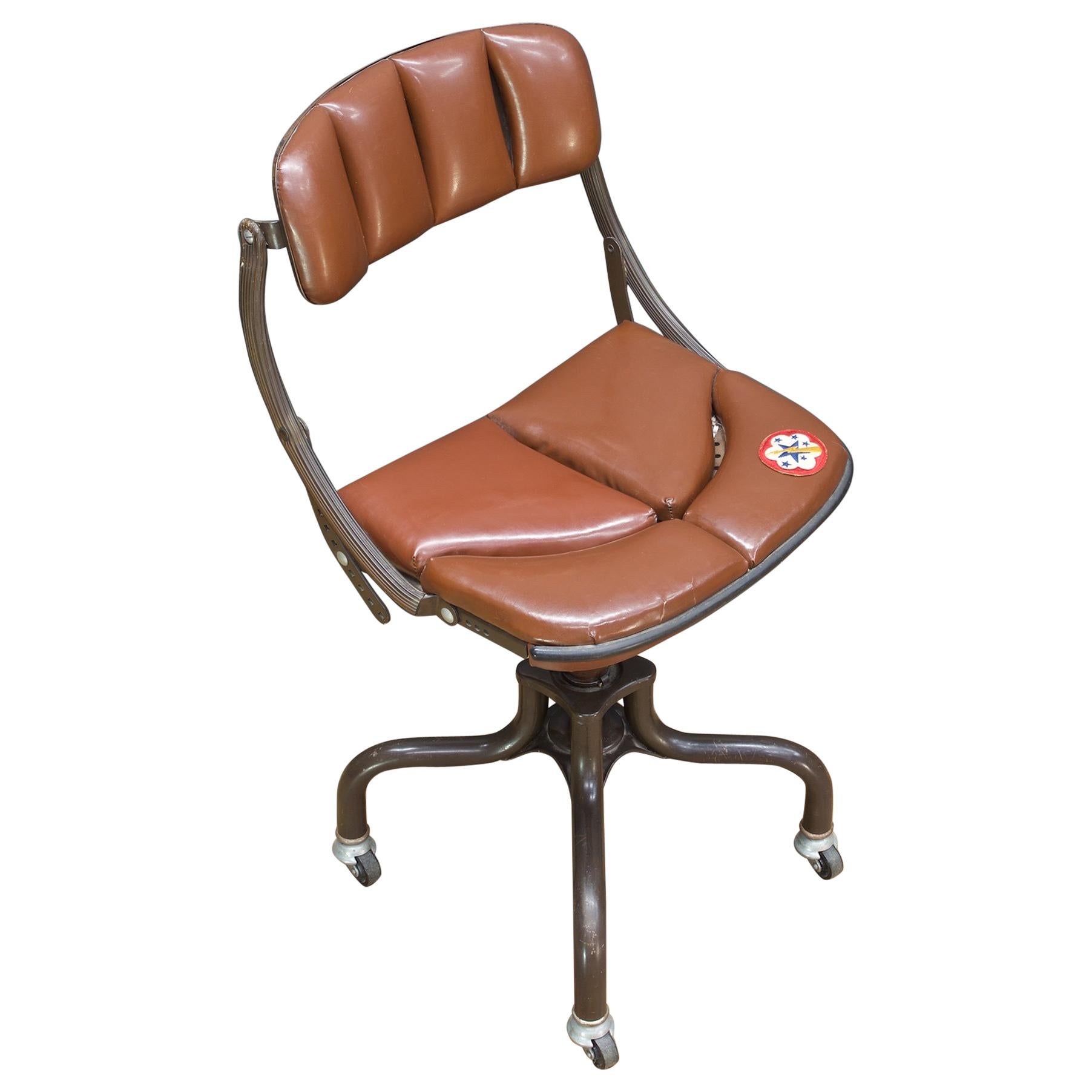1930s Vintage Industrial Brown Vinyl Segmented Swivel Desk Chair Fritz Cross