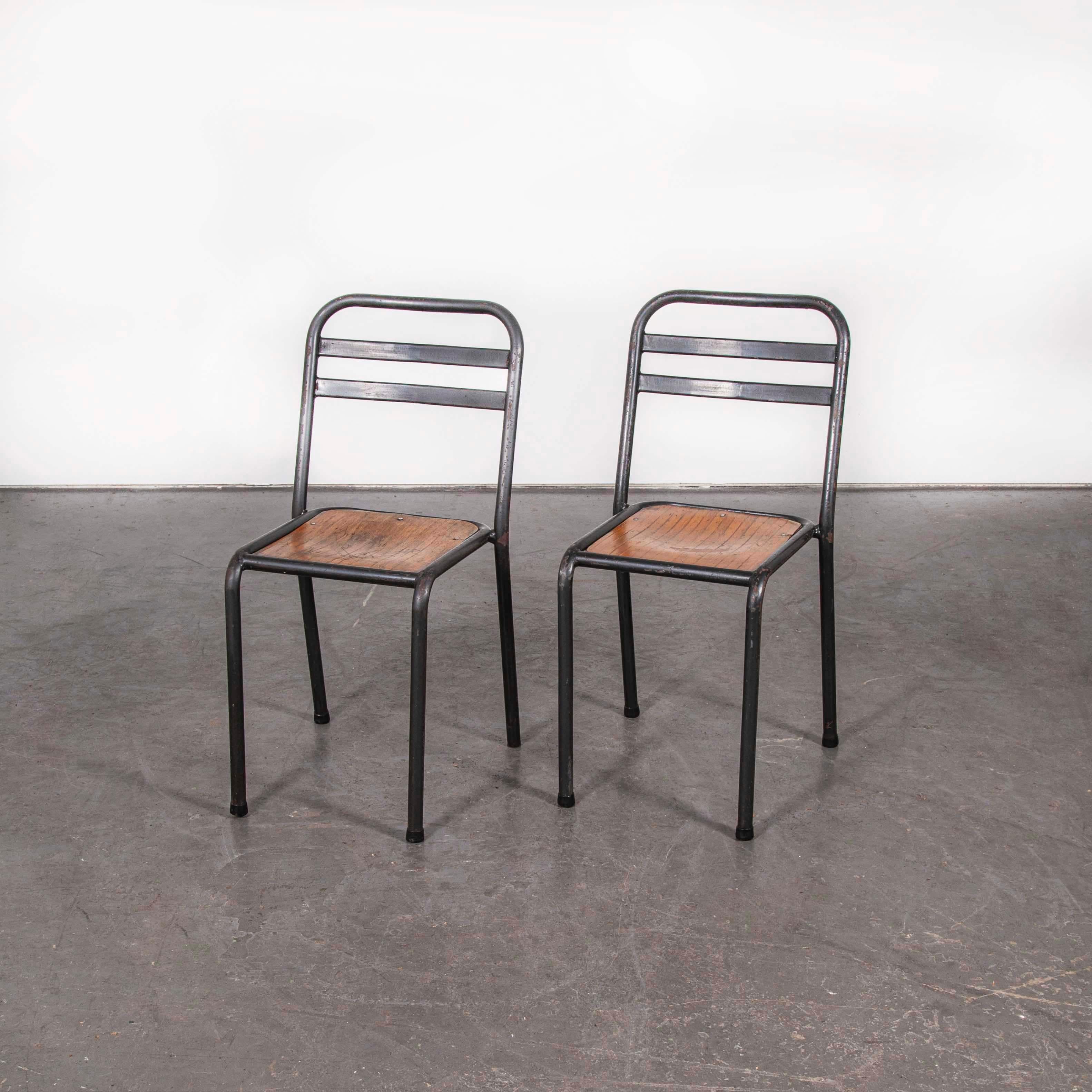 1930s Vintage Original French Tolix Cafe Dining Chairs, Pair In Good Condition In Hook, Hampshire