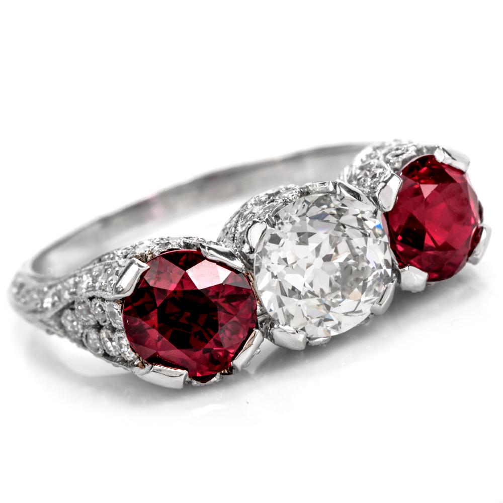 1930s Vintage Ruby Diamond Three-Stone Platinum Three-Stone Ring In Excellent Condition In Miami, FL