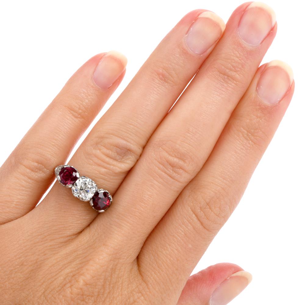 1930s Vintage Ruby Diamond Three-Stone Platinum Three-Stone Ring 2