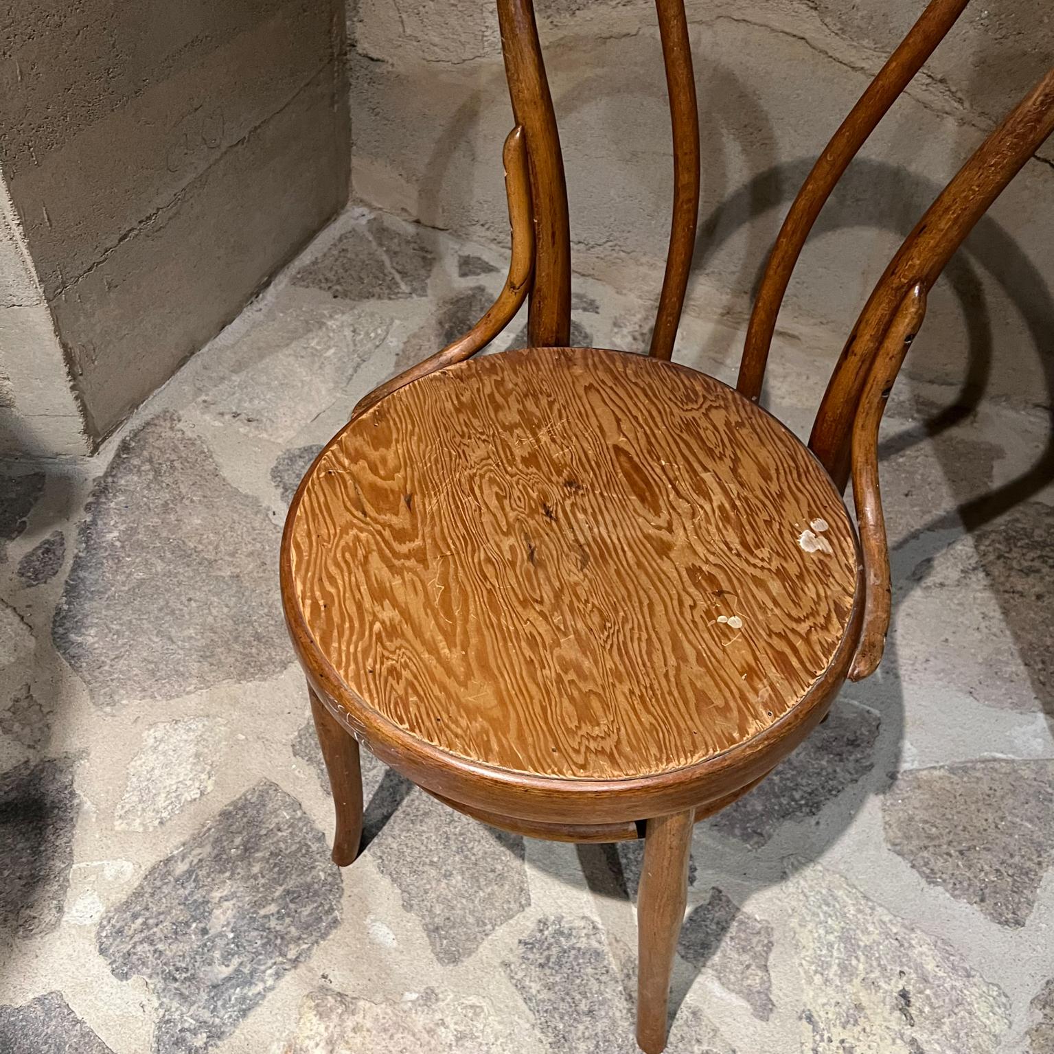 Art Déco 1930 Vintage Thonet Cafe Chair Bentwood Stampato Austria in vendita