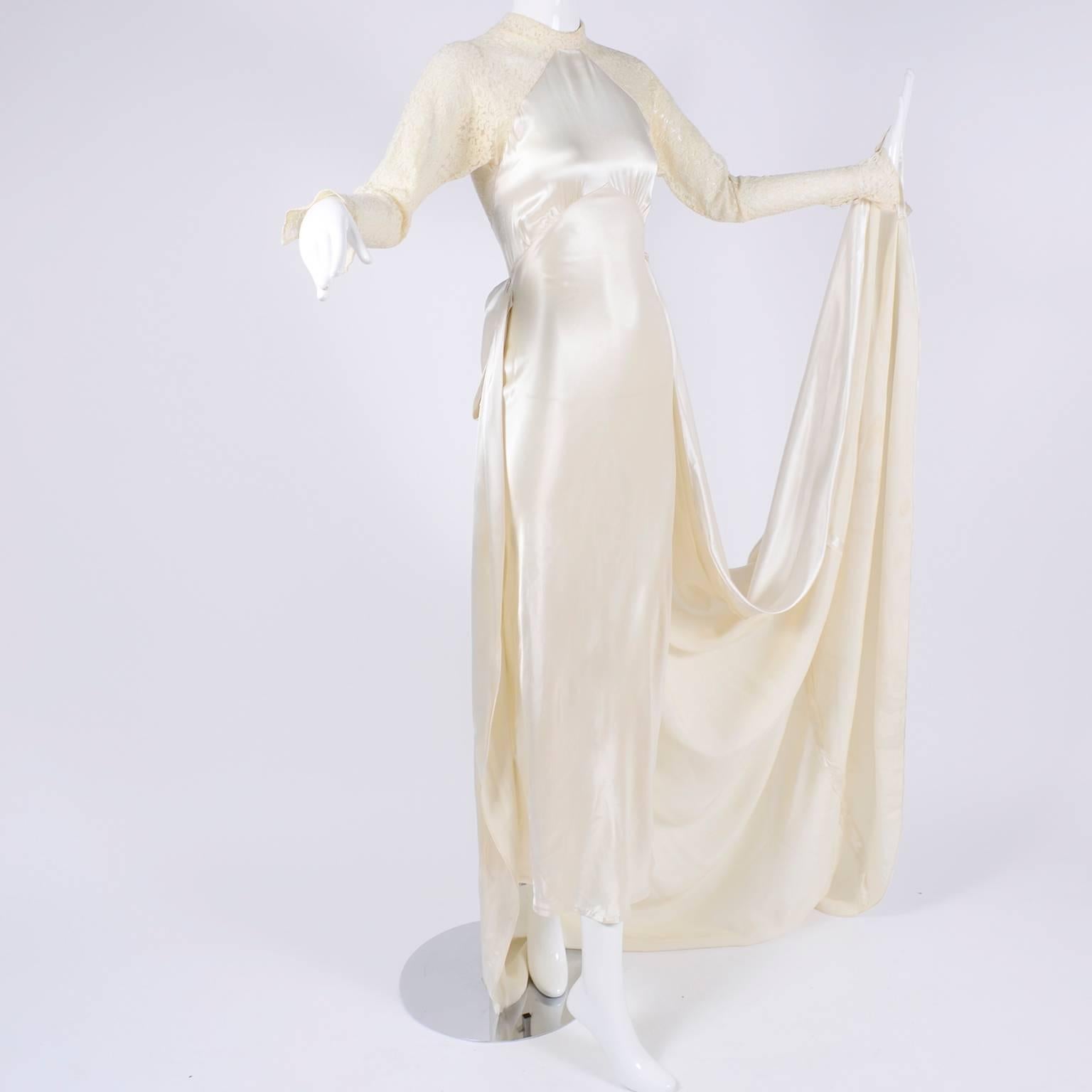 Wedding Gown Vintage Dress in Champagne Silk Satin With Lace and Train, 1930s 9