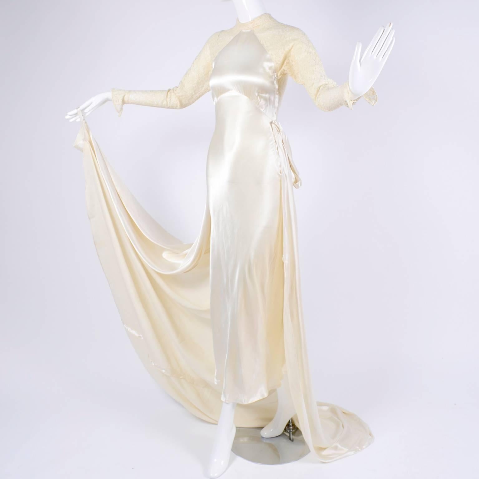 Women's Wedding Gown Vintage Dress in Champagne Silk Satin With Lace and Train, 1930s