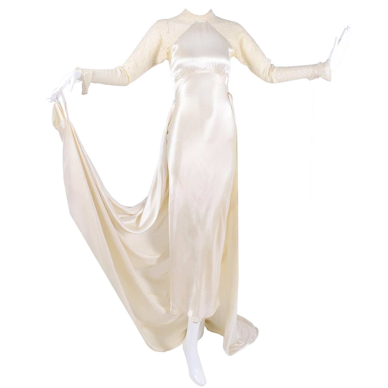 Wedding Gown Vintage Dress in Champagne Silk Satin With Lace and Train,  1930s