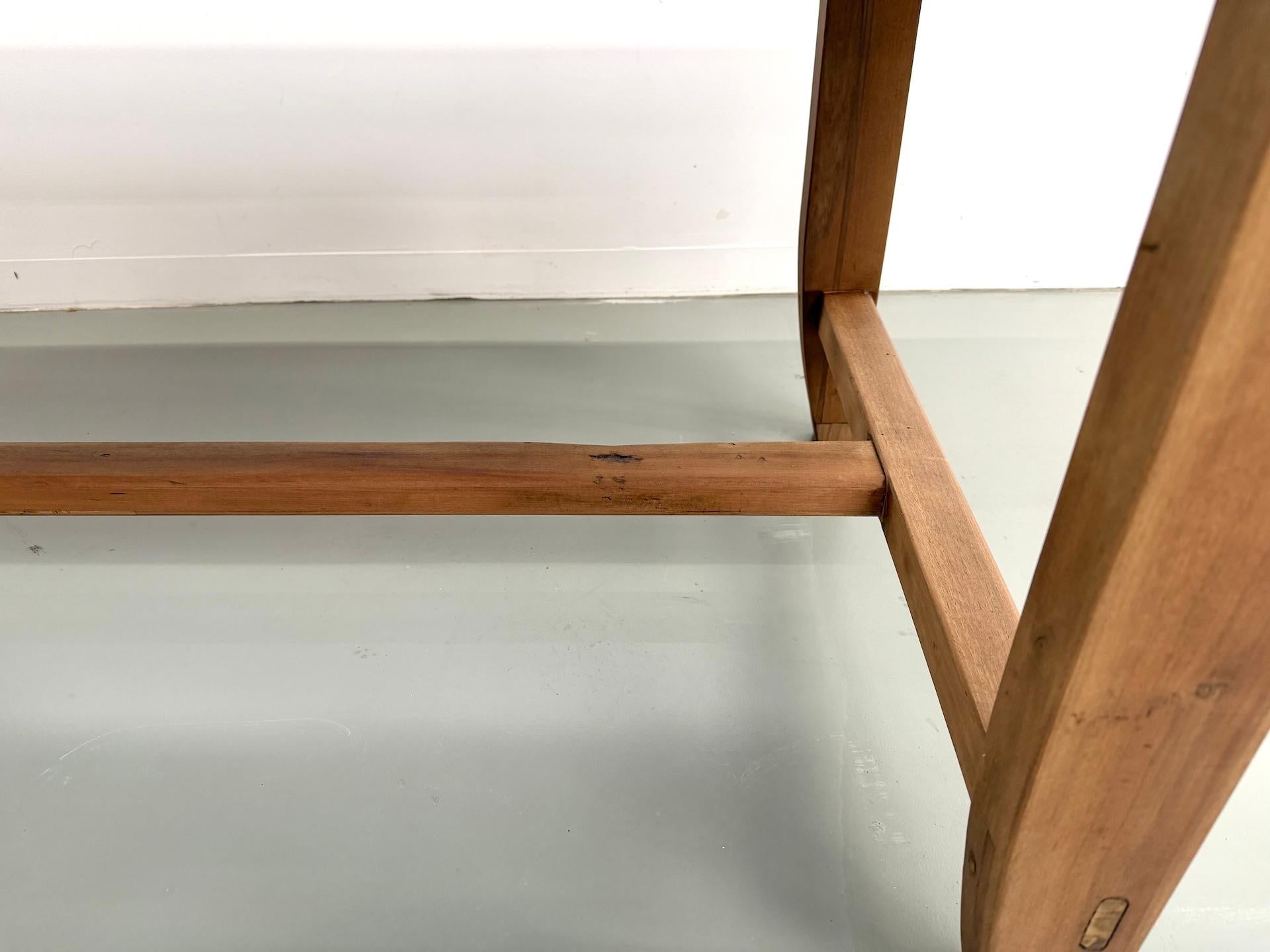 Noyer 1930s Walnut French Farmhouse Table – Fully Restored en vente