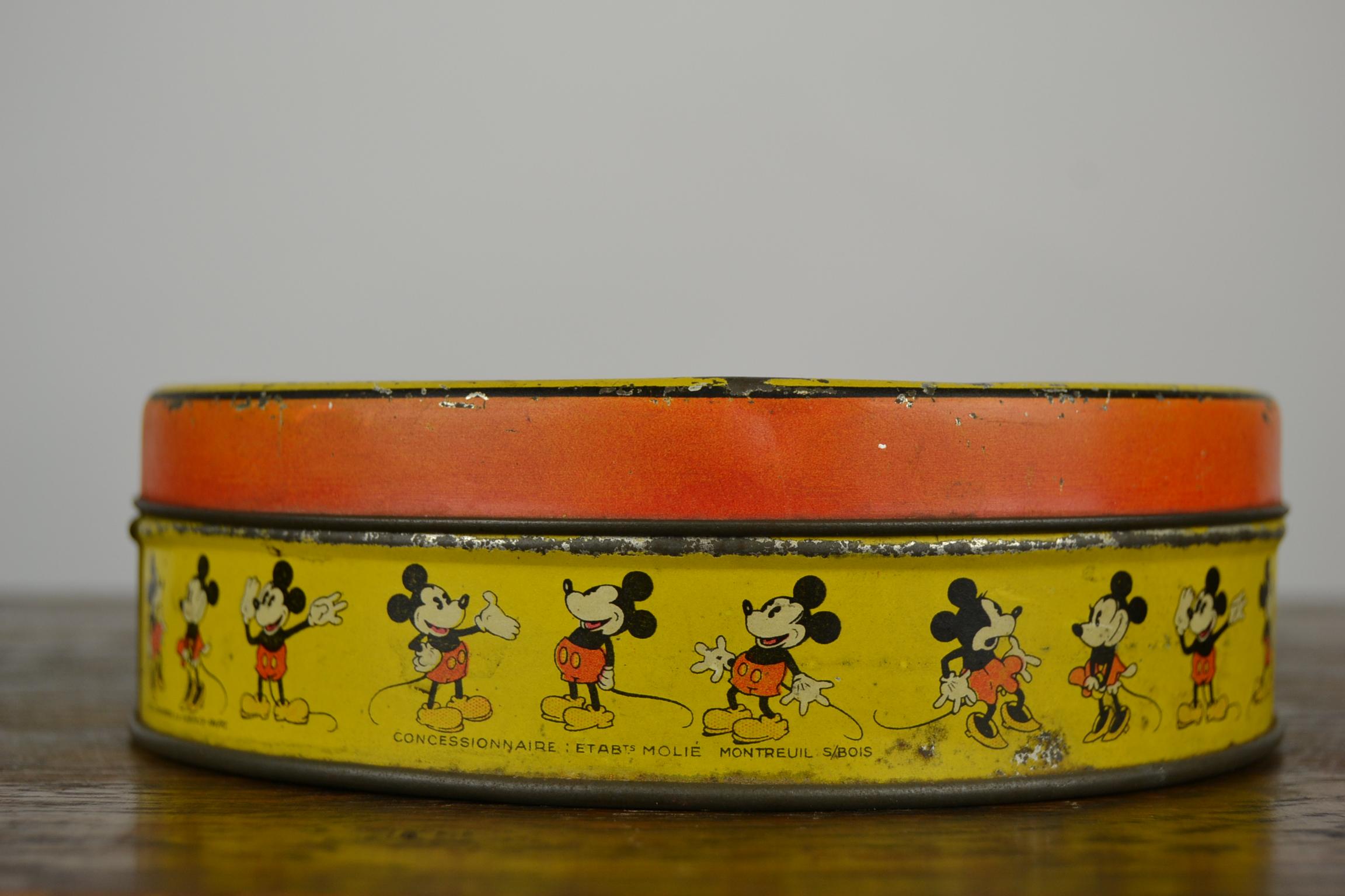 1930s  Walt Disney Tin with Mickey Mouse, Minnie Mouse and Pluto  4