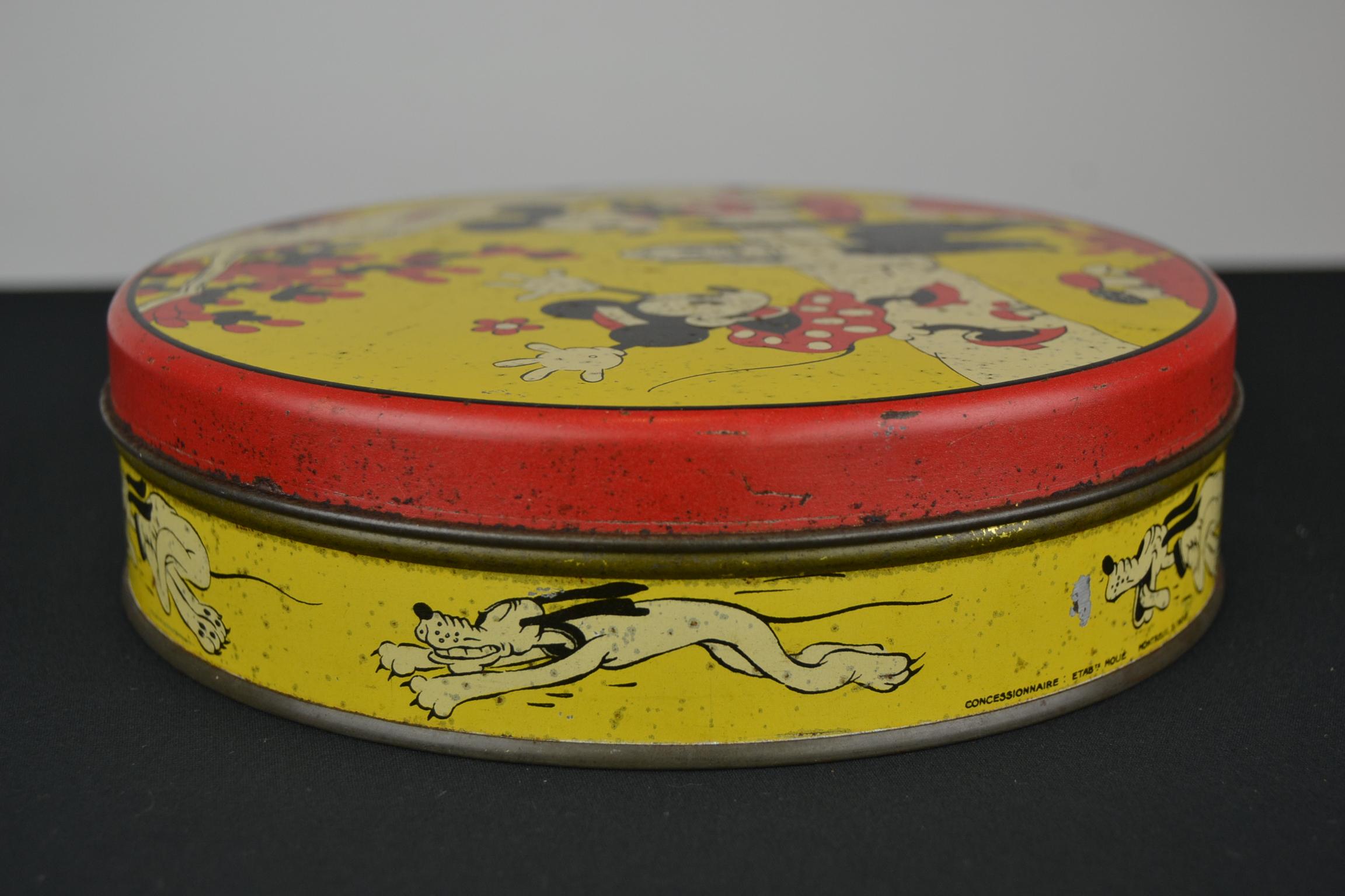 20th Century 1930s Walt Disney Tin with Mickey Mouse, Minnie Mouse, Pluto and Cat For Sale