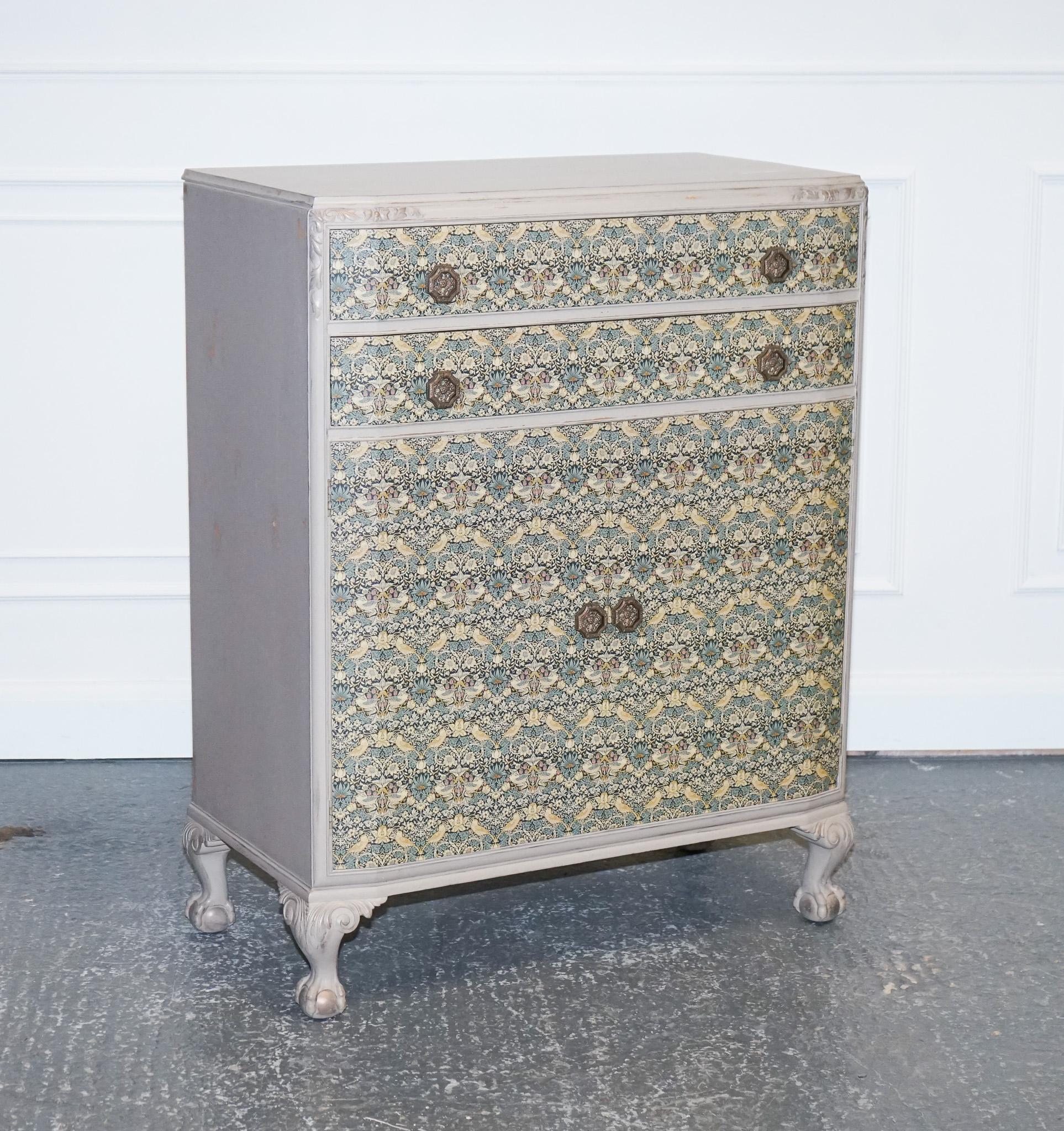 We are delighted to offer for sale this Antique Waring & Gillow Hand painted Chest of Drawers.

This chest of drawers is a stunning piece of furniture, with a rustic and unique design that makes it stand out in any room.

The chest has two