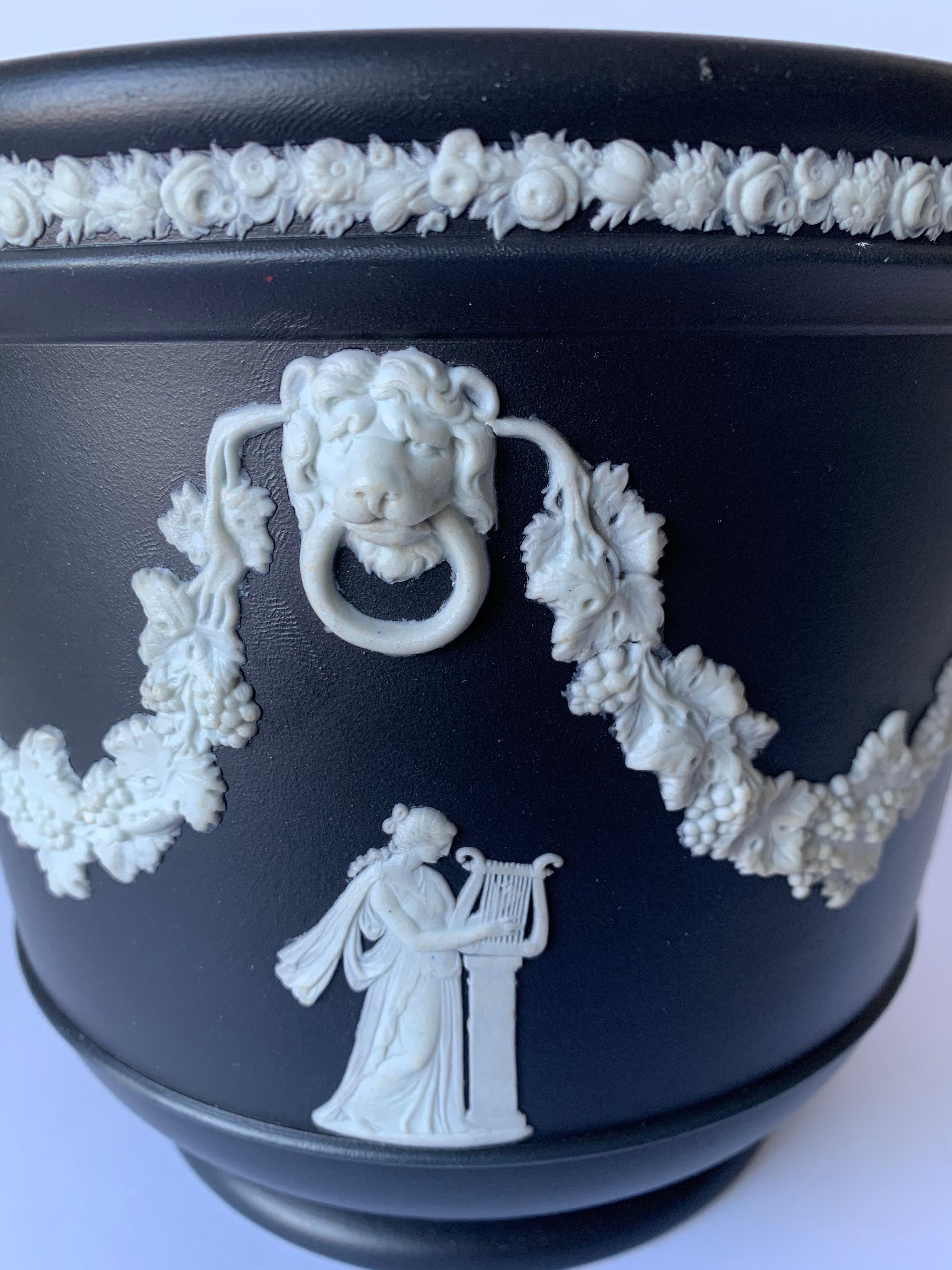 British 1930s Wedgwood Basalt Black Medium Cachepot / Flower Pot
