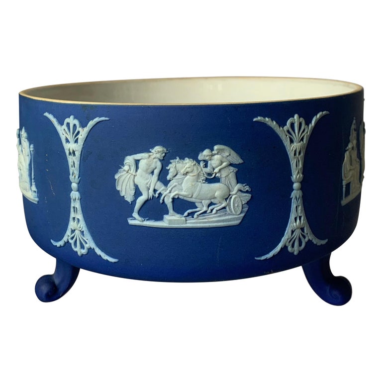 1930s Wedgwood Jasperware Footed Bowl at 1stDibs
