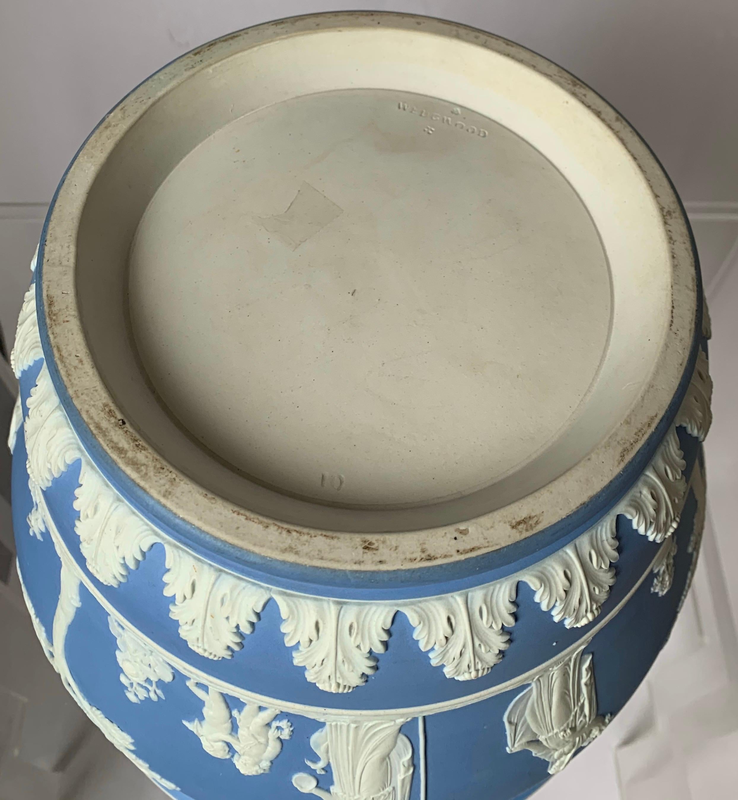 Large 1930s Wedgwood Light Blue Neoclassical Jasperware Flower Pot 1