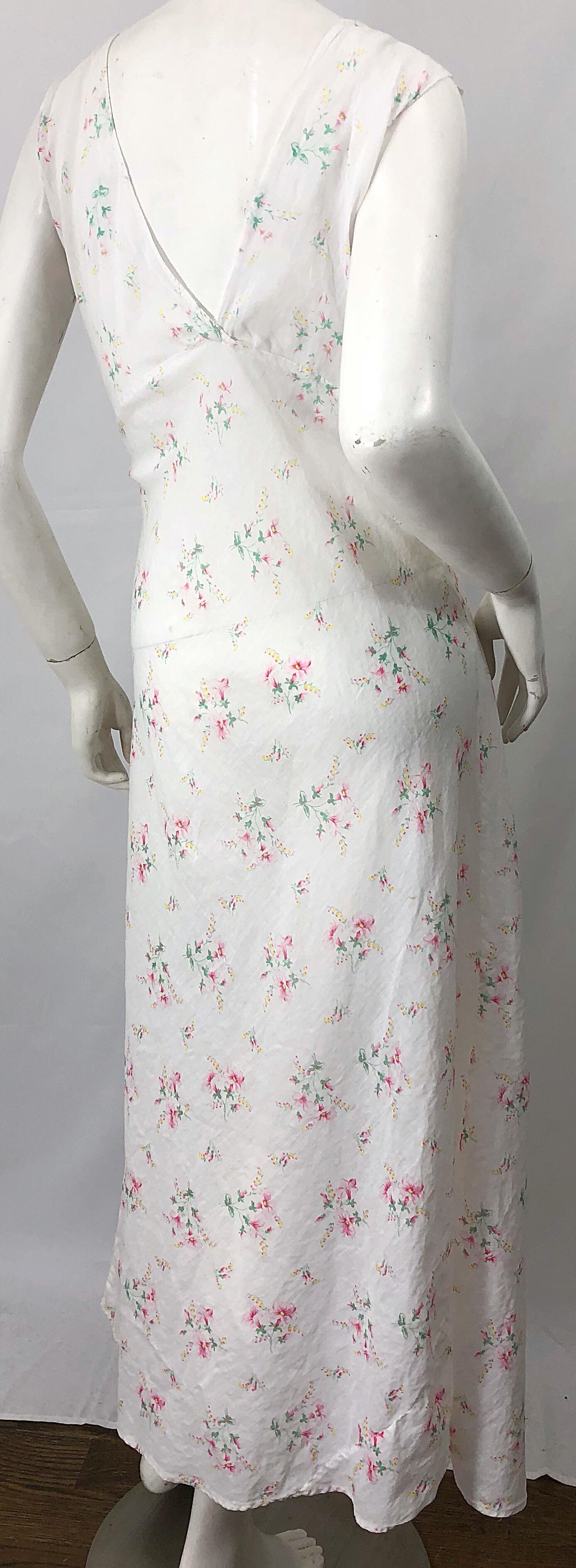 1930s White Flower Print Ruffle Neck Bias Cut Cotton Voile Vintage Maxi Dress For Sale 3