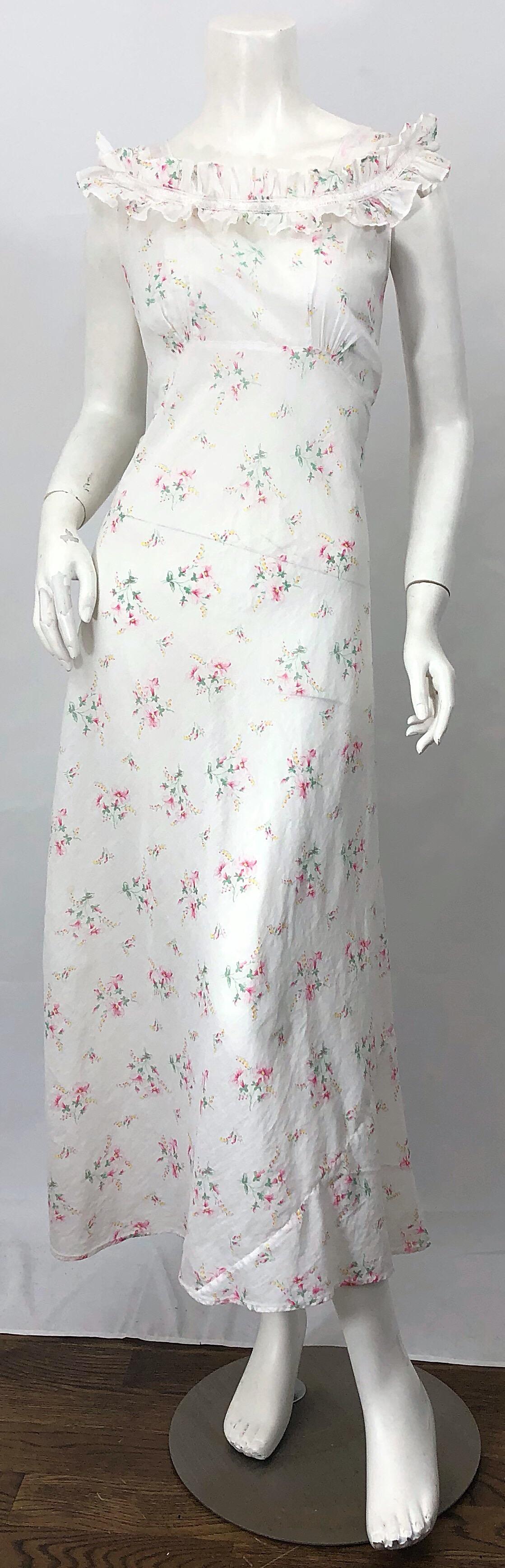 1930s White Flower Print Ruffle Neck Bias Cut Cotton Voile Vintage Maxi Dress For Sale 4