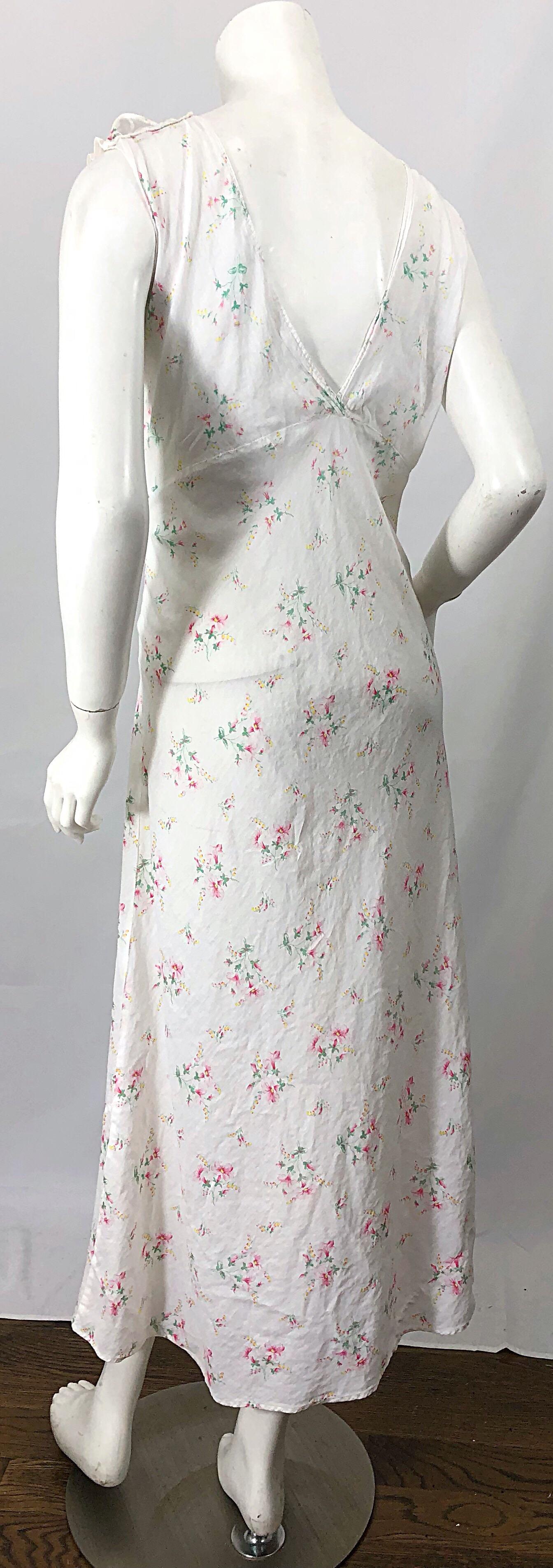 Women's 1930s White Flower Print Ruffle Neck Bias Cut Cotton Voile Vintage Maxi Dress For Sale