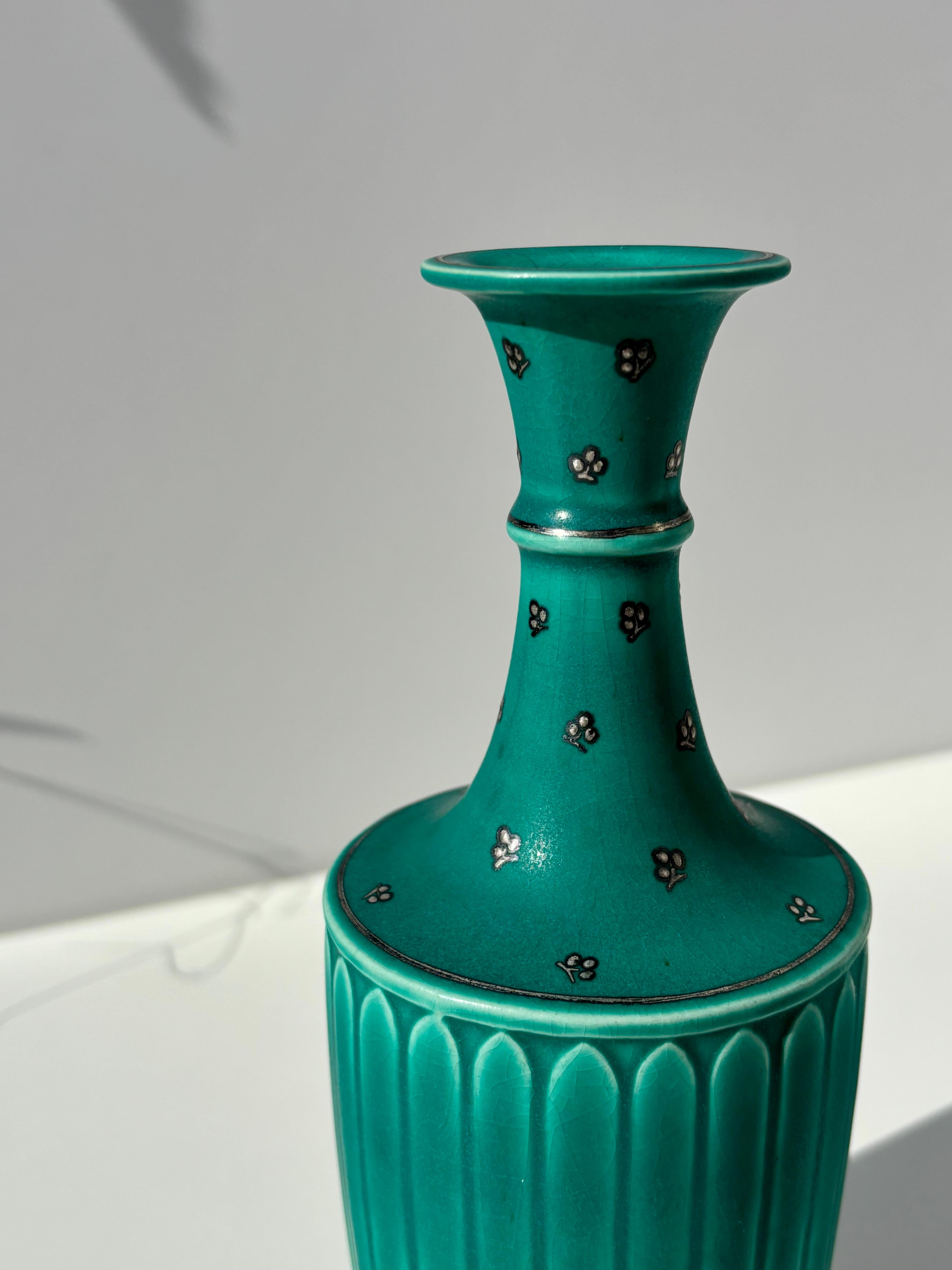1930er Wilhelm Kåge Silberdekor Argenta Vase für Gustavsberg, Schweden (Schwedisch) im Angebot