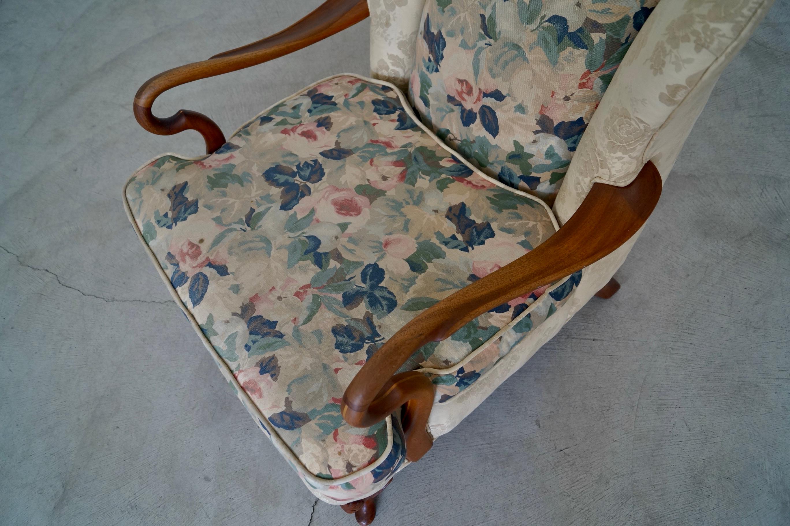 1930's Wingback Lounge Chair For Sale 5