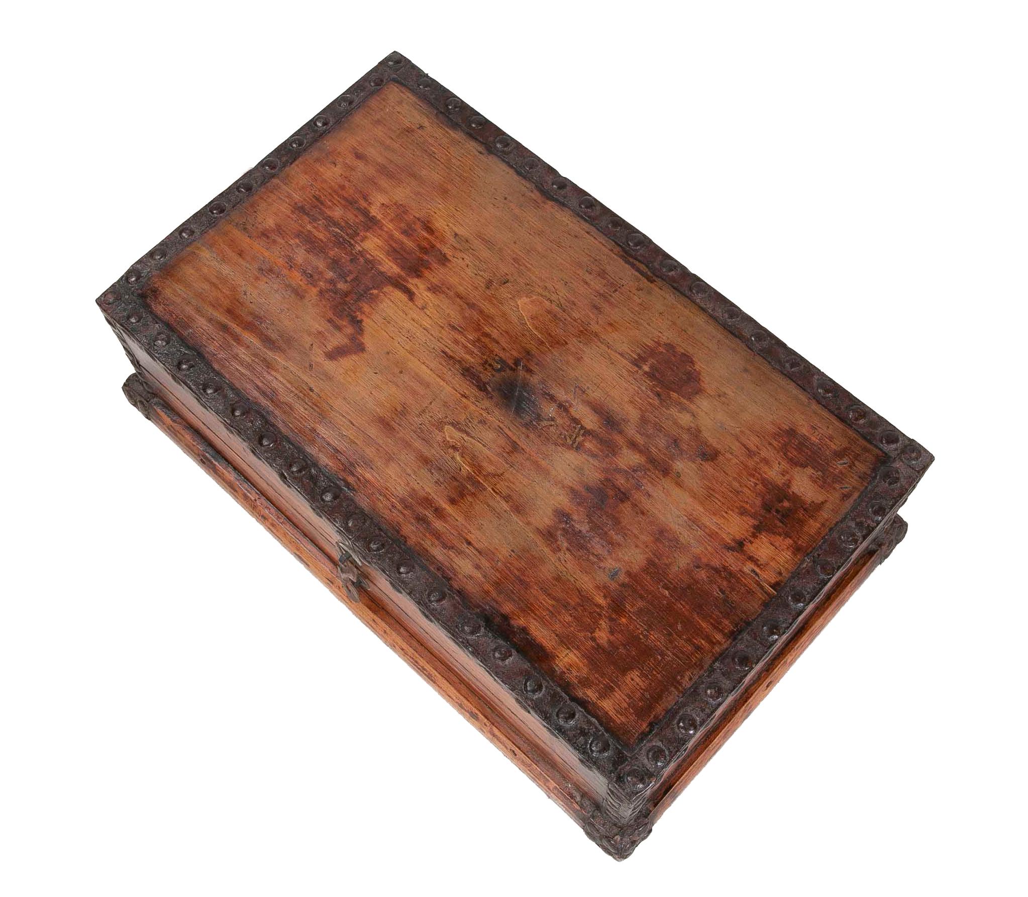 1930s Wooden Box with Iron Corners For Sale 3