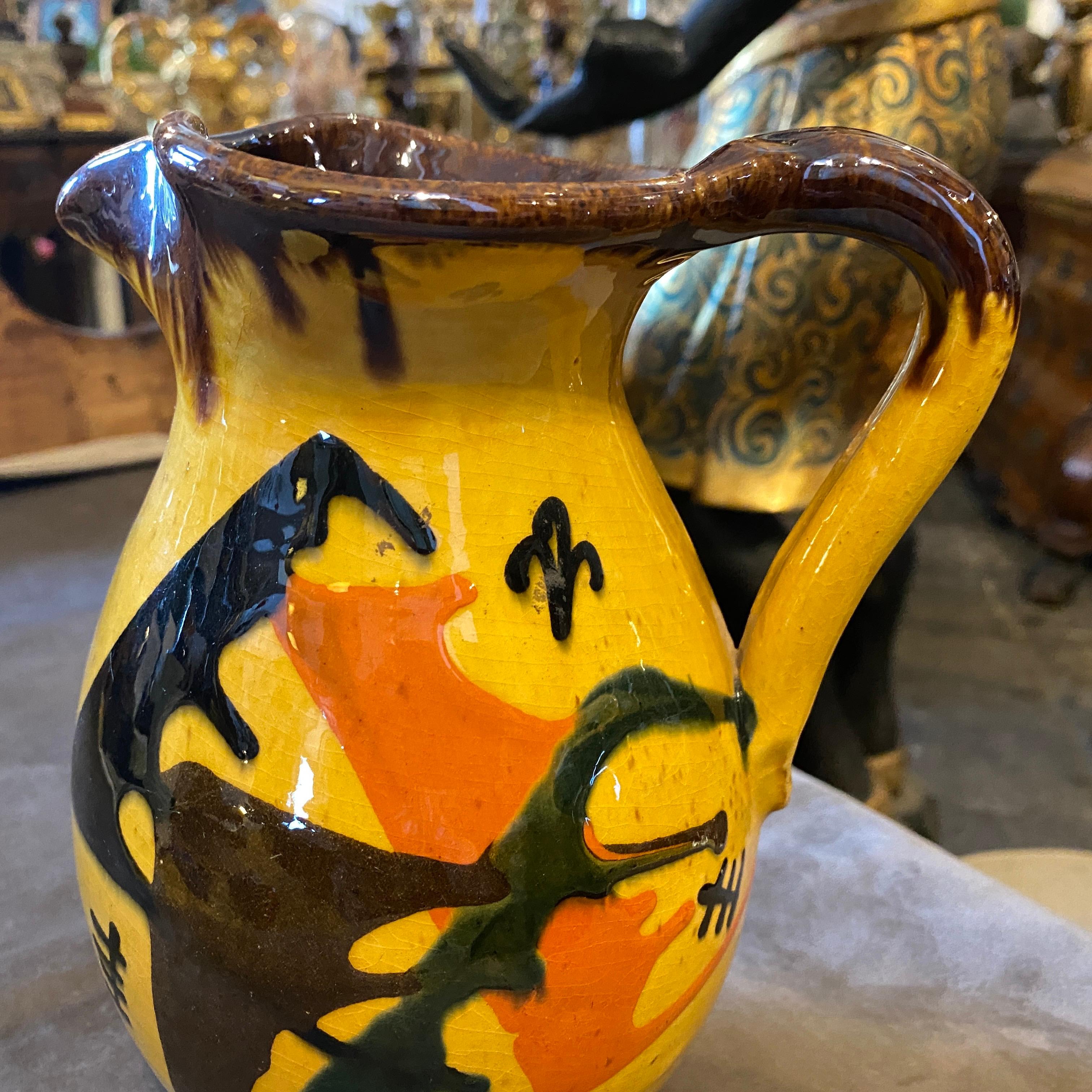 1930s Yellow, Brown and Orange Futurist Ceramic Italian Jug In Good Condition For Sale In Aci Castello, IT