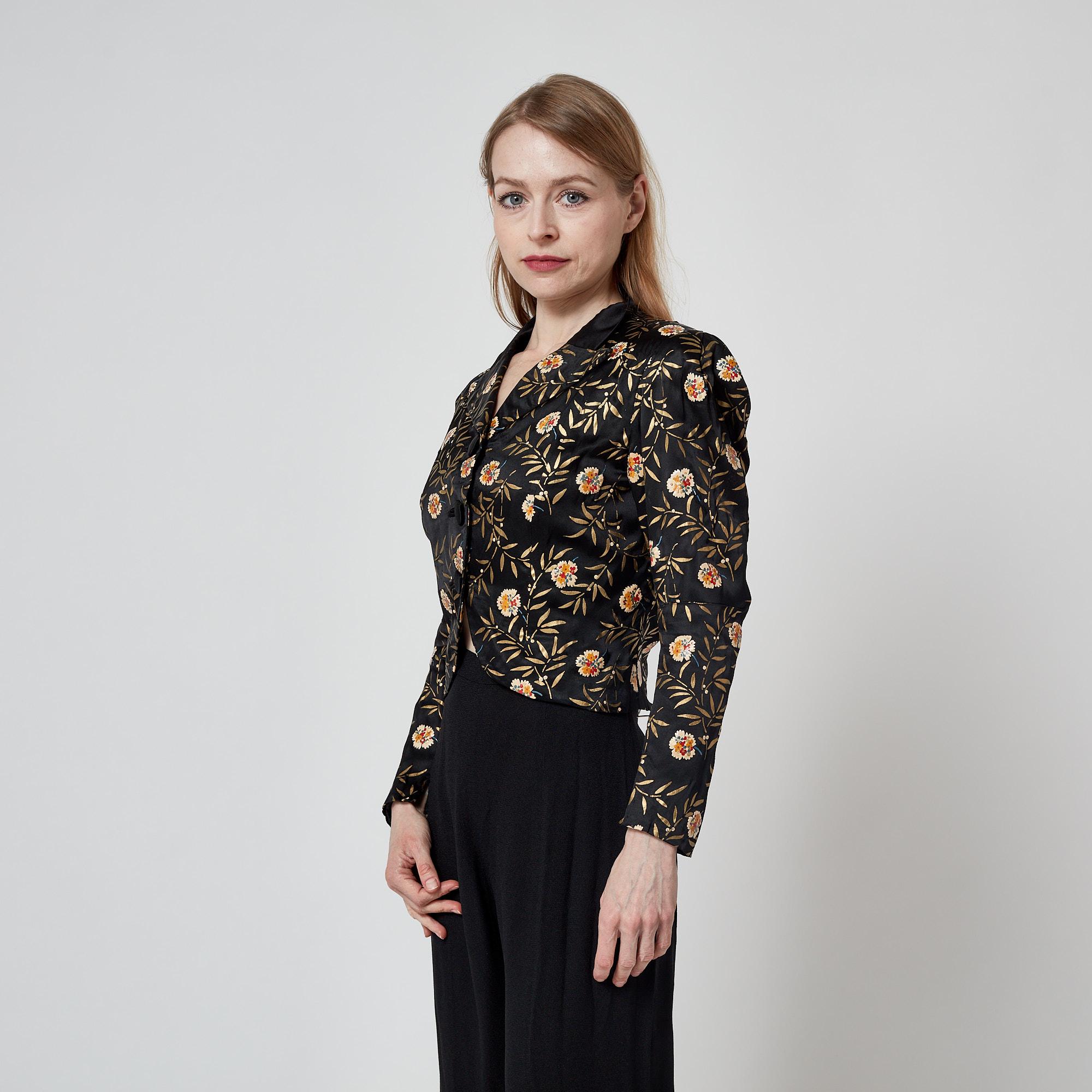 1930er Yvonne of Cherbourg Schwarze handbemalte Seidenjacke in Kurzform im Angebot 2