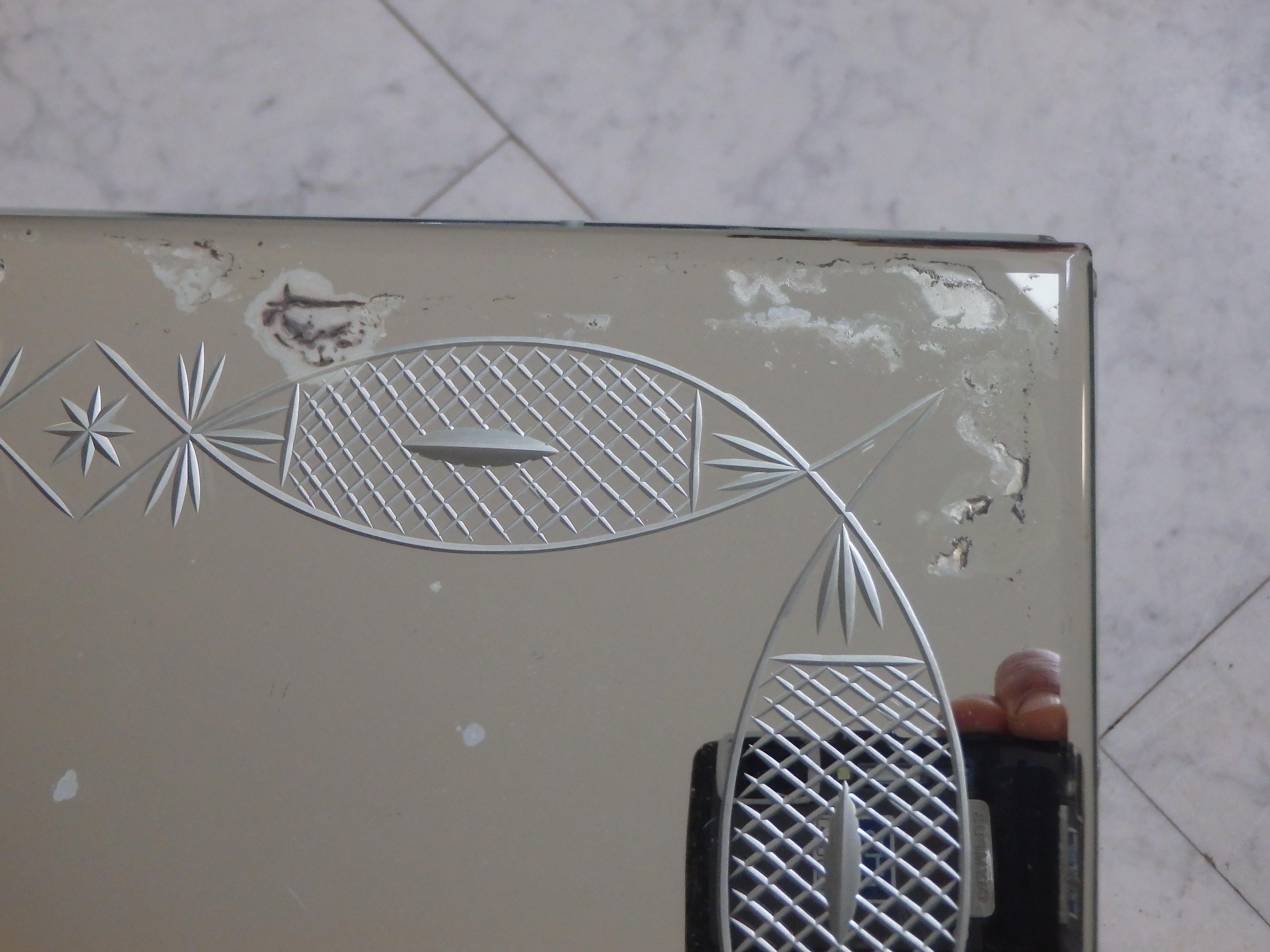 1930er Jahre Art Deco Mirror Beistelltisch (Spiegel) im Angebot