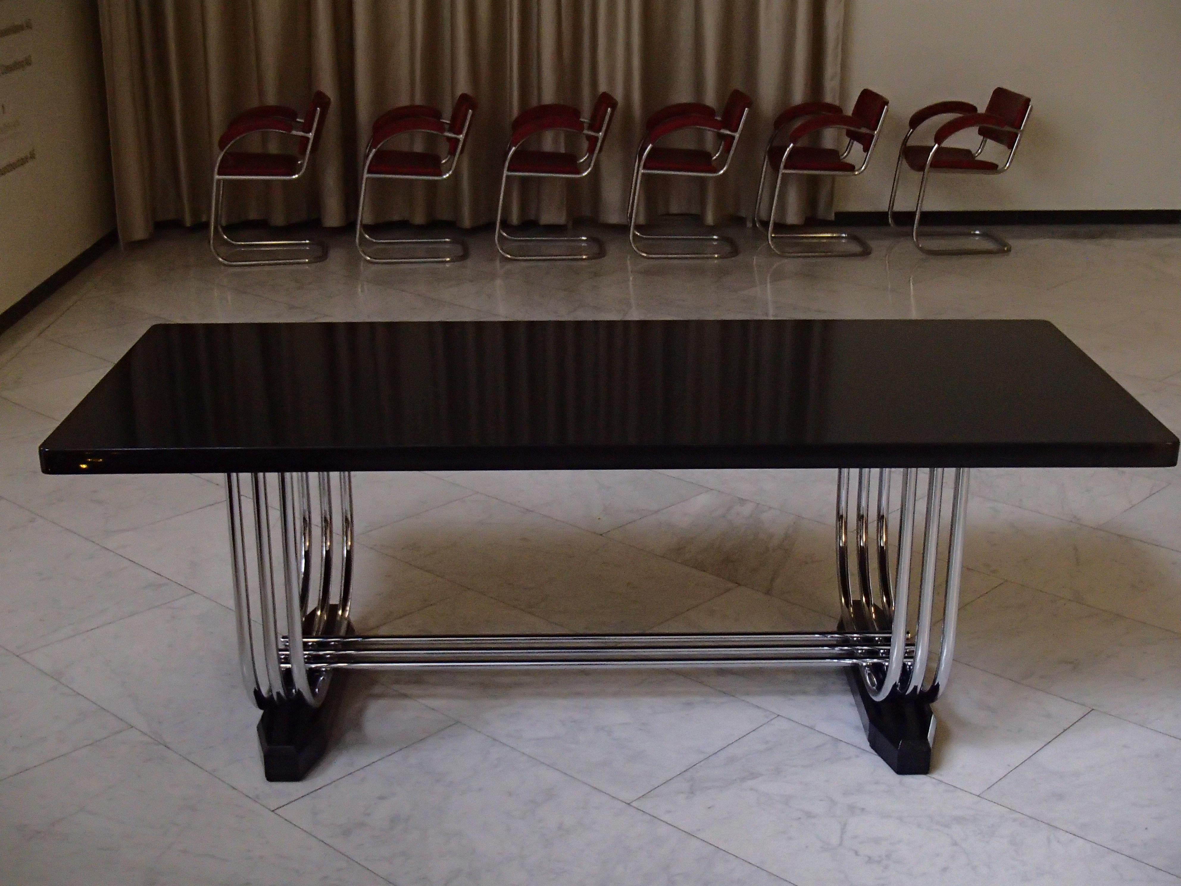 1930thies Tubular Chrome and Blck Top Table for Pel by Serge Chermayeff For Sale 1