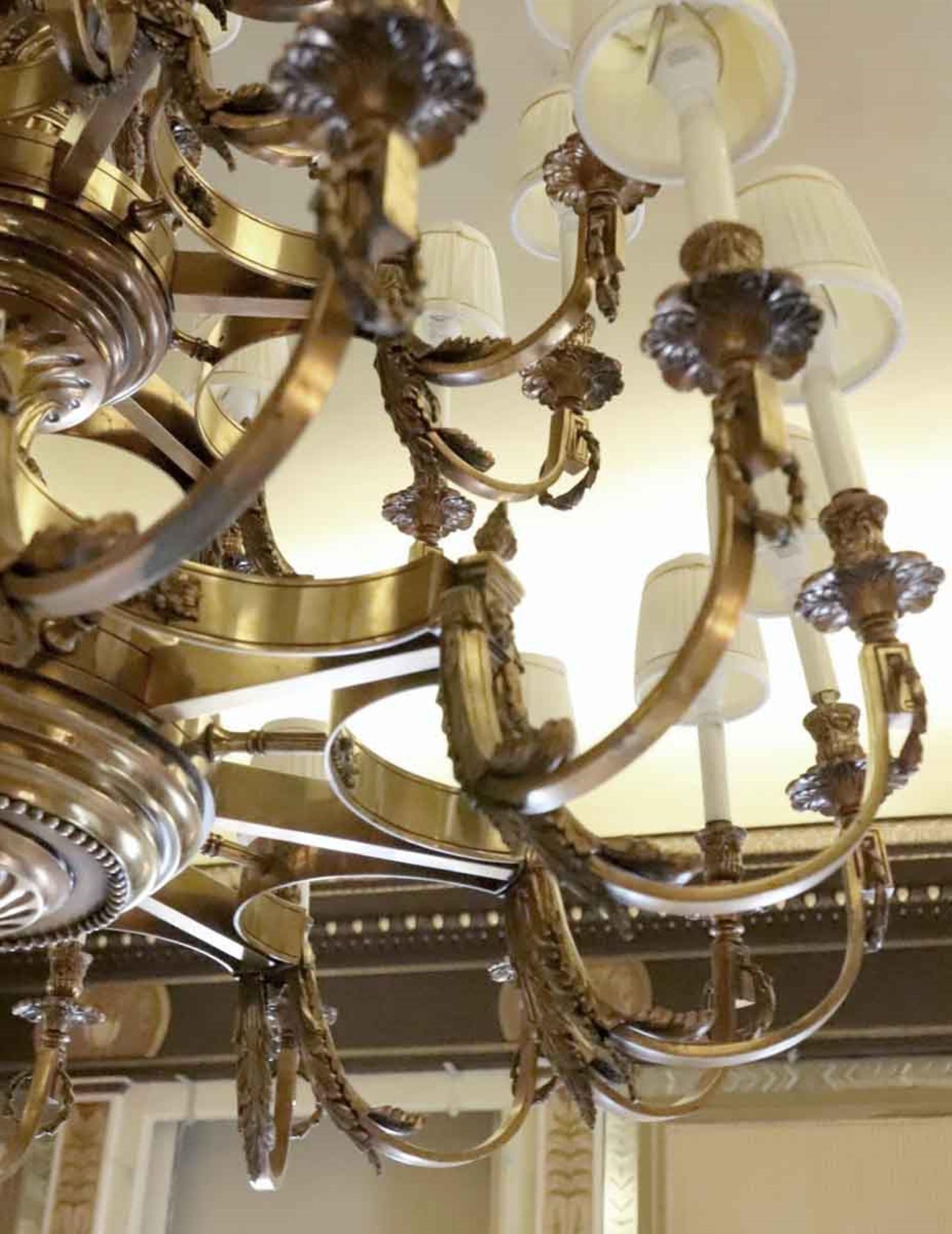 Bronze 36-Light Waldorf Astoria Chandelier Conrad Suite For Sale 3