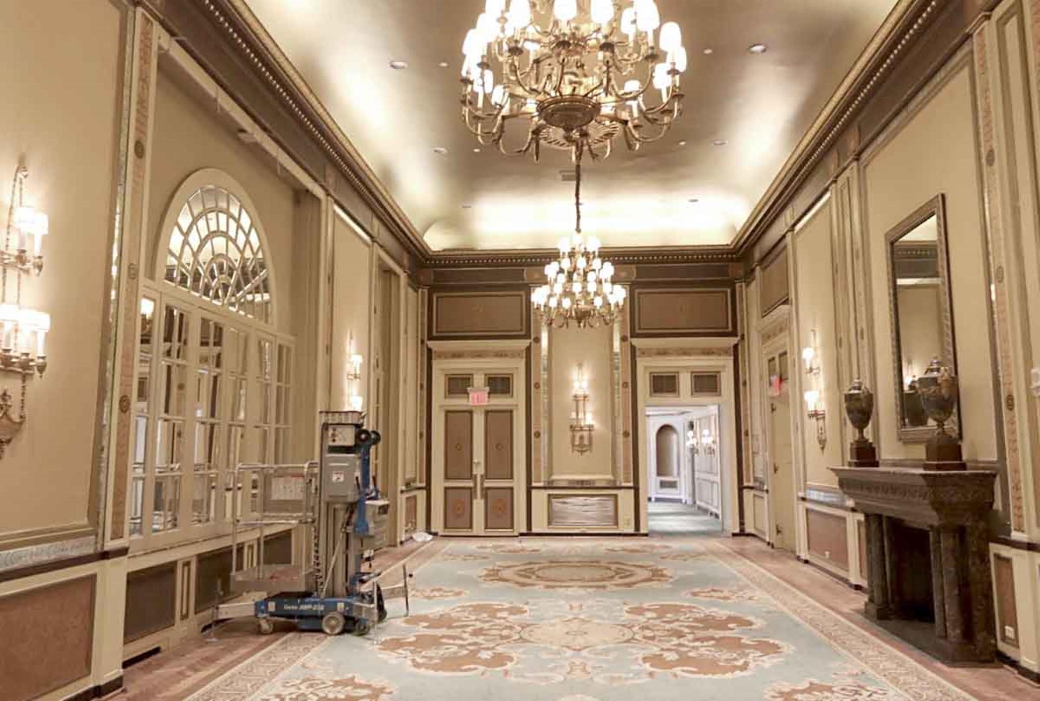 Bronze 36-Light Waldorf Astoria Chandelier Conrad Suite For Sale 4
