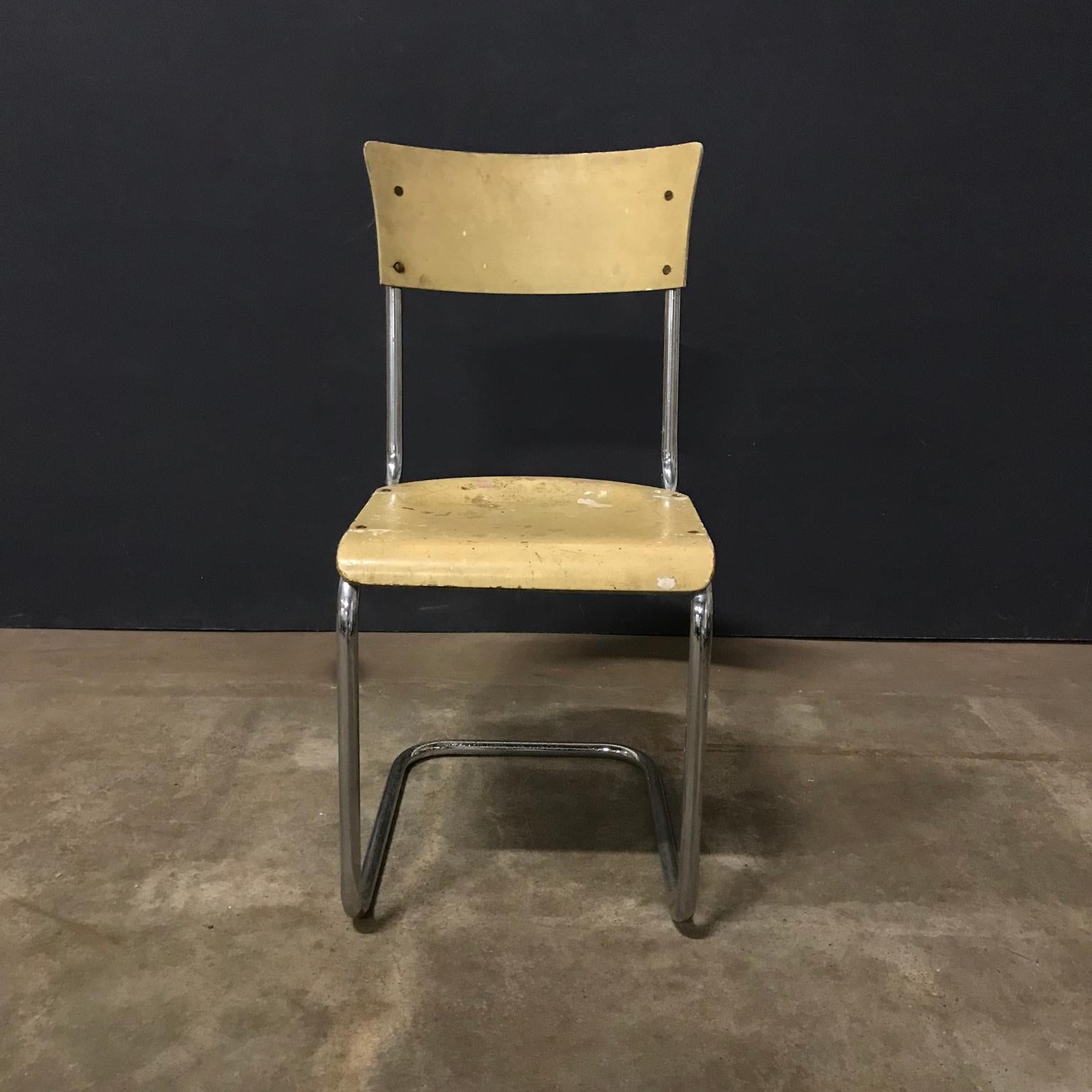 1931, Mart Stam for Thonet, Set of Light Yellow Wooden S43 In Good Condition For Sale In Amsterdam IJMuiden, NL