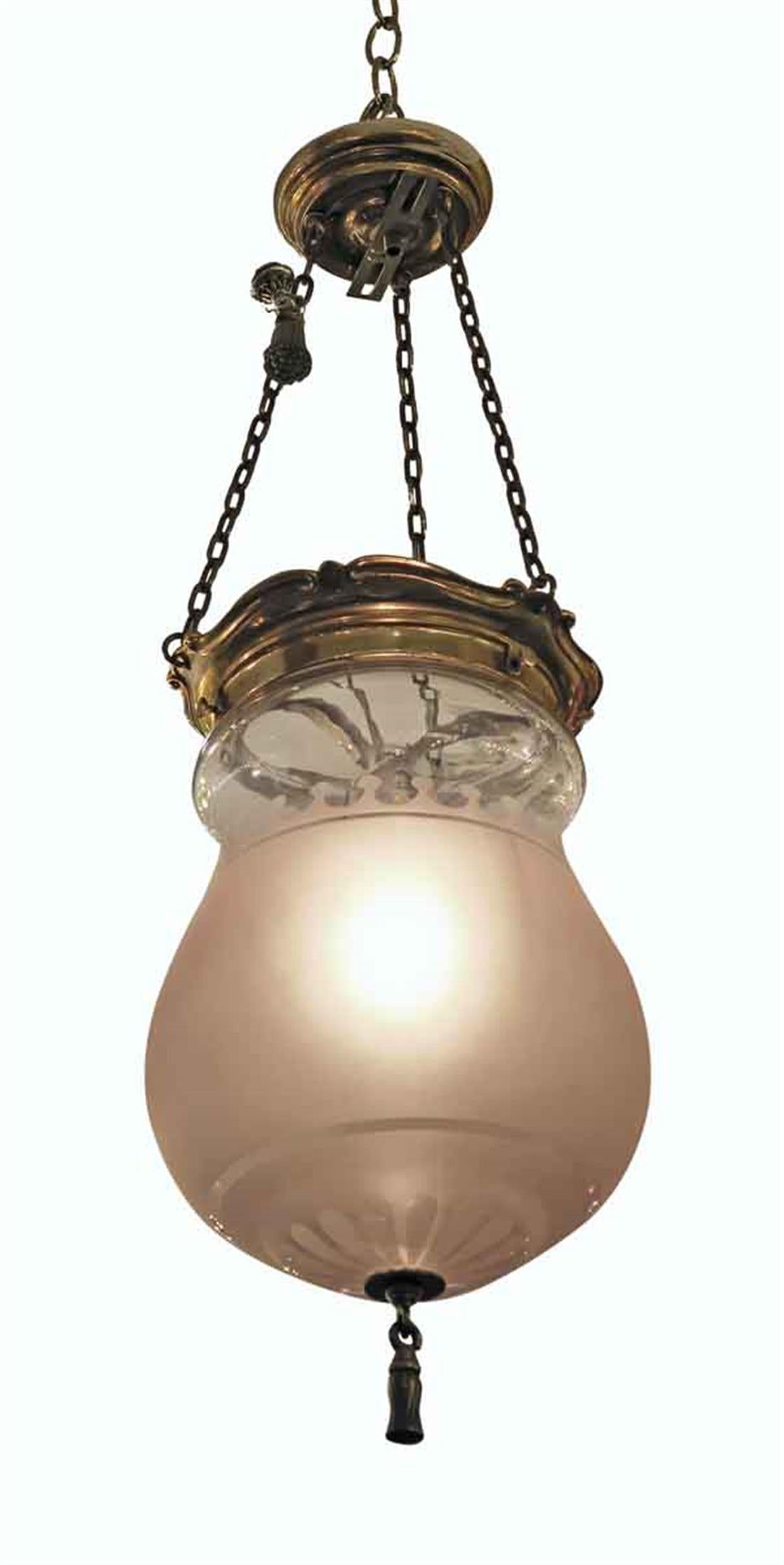 Américain  Lampe à suspension en forme de cloche de l'hôtel Waldorf Astoria EF Caldwell  en vente
