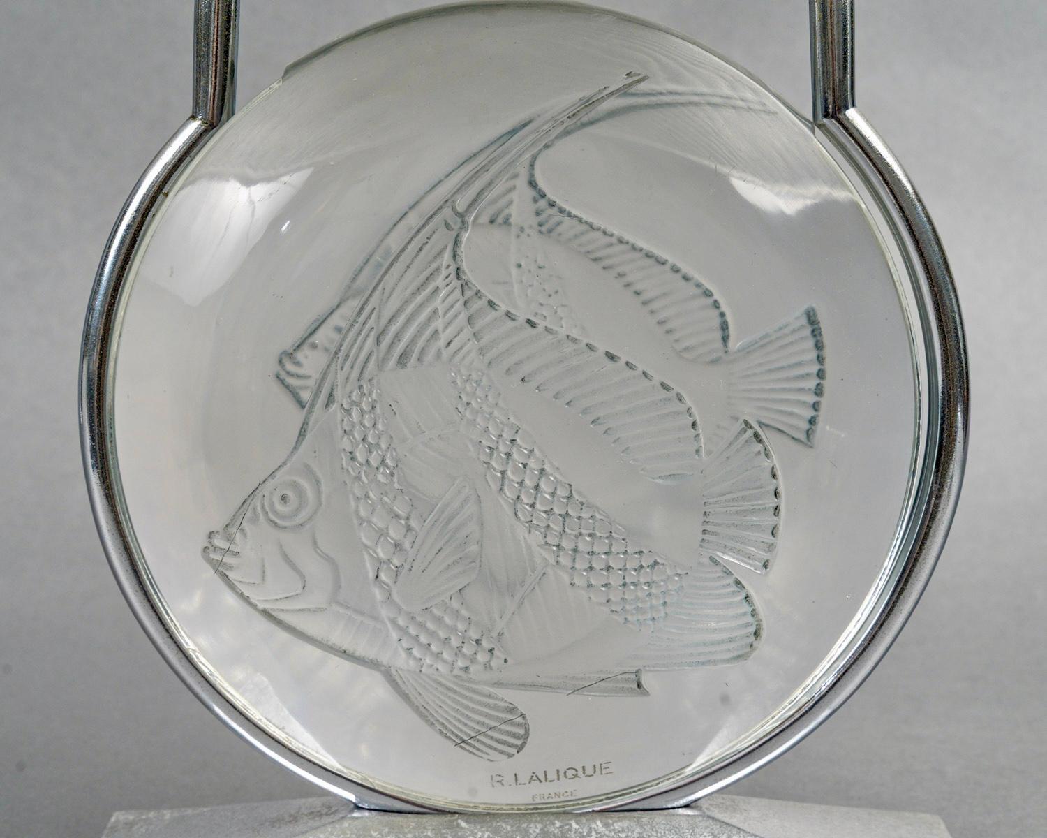 Mid-20th Century 1931 René Lalique - Art Deco Lamp Poissons Fish Glass with Blue Patina For Sale
