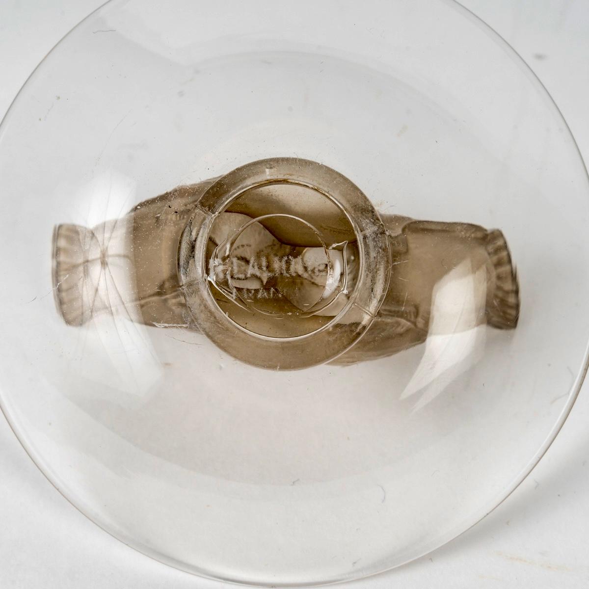 1931 René Lalique Cendrier Deux Colombes Verre à Patine Sépia 1