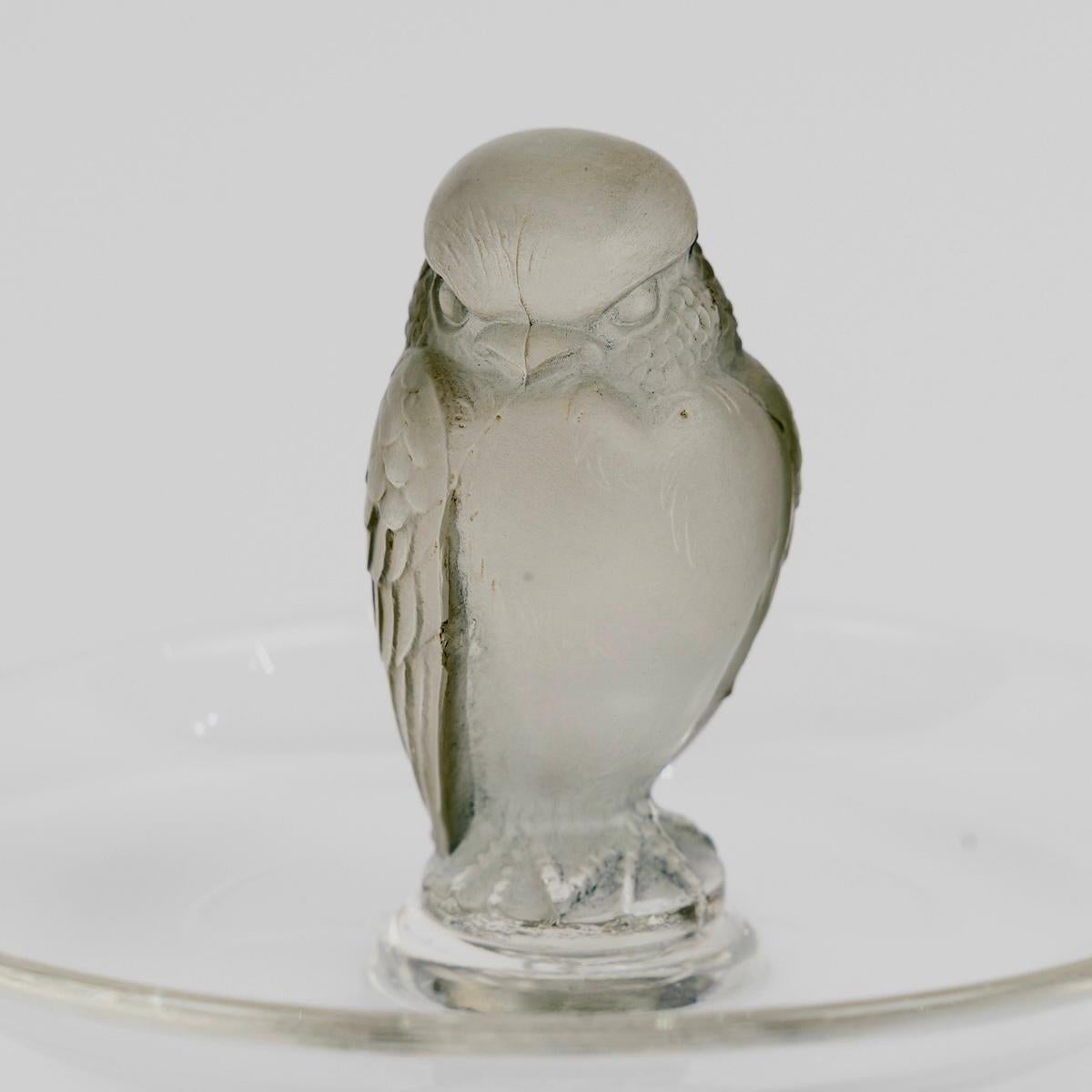 1931 Rene Lalique Astray Pintray Rapace Vogel Glas mit grauer Patina (Französisch) im Angebot
