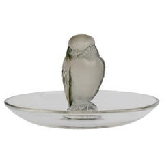 1931 René Lalique Astray Pintray Pájaro Rapace Cristal con pátina gris