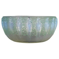 1931 René Lalique - Bol Perruches Verre opalescent à patine verte