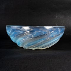 1931 René Lalique, Bowl Poissons Opalescent Glass Fishes