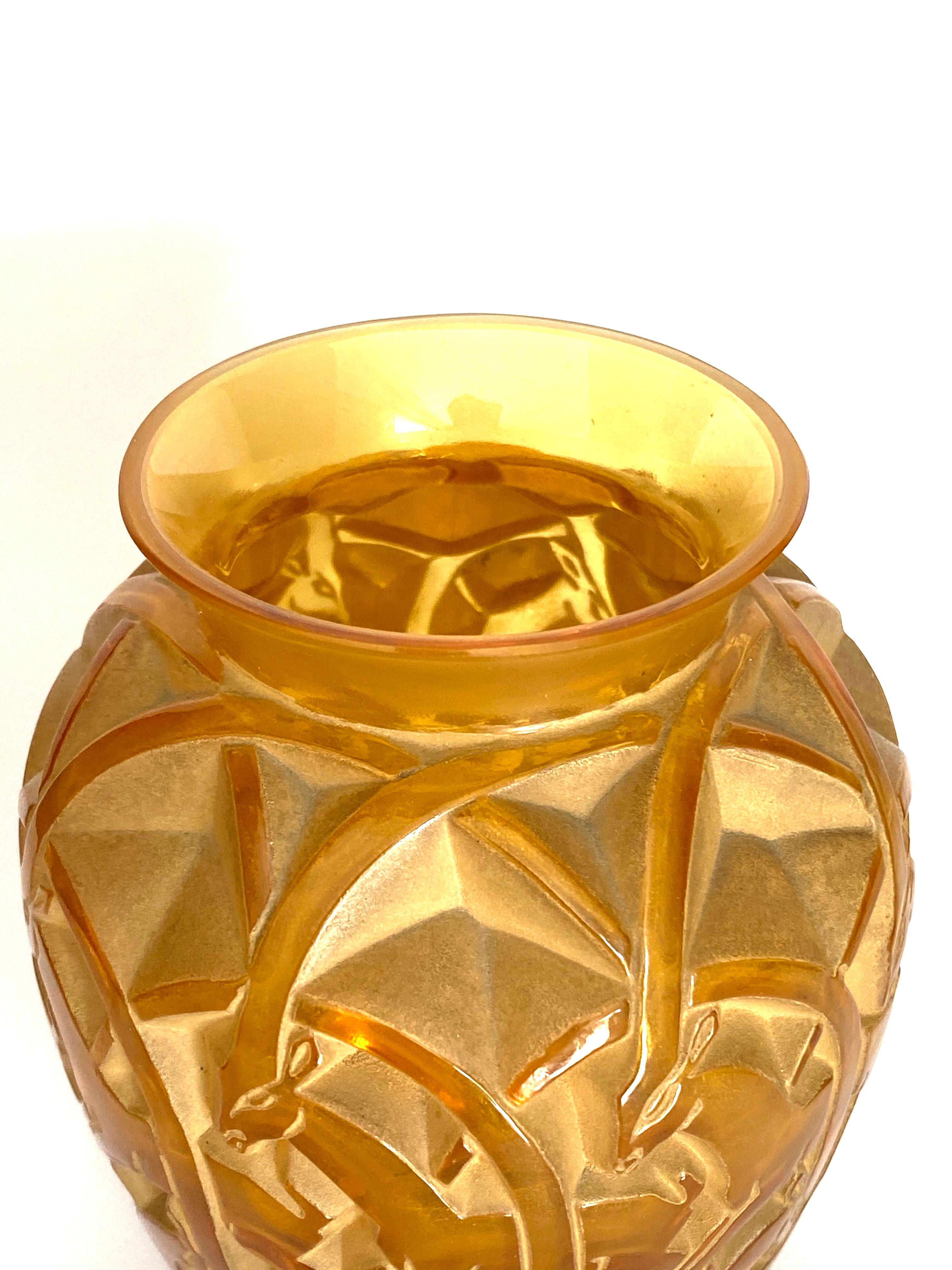 Art Deco 1931 René Lalique Chamois Vase Yellow Honey Amber Glass with White Patina