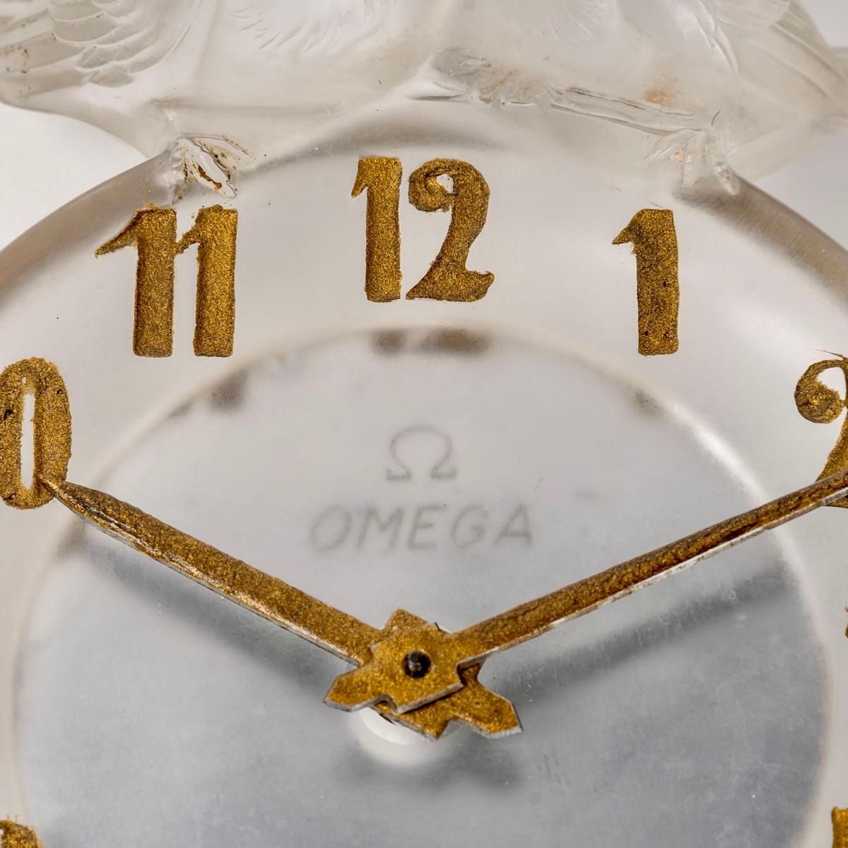 Molded 1931 René Lalique Clock Antoinette Frosted Glass Omega Movement Birds For Sale