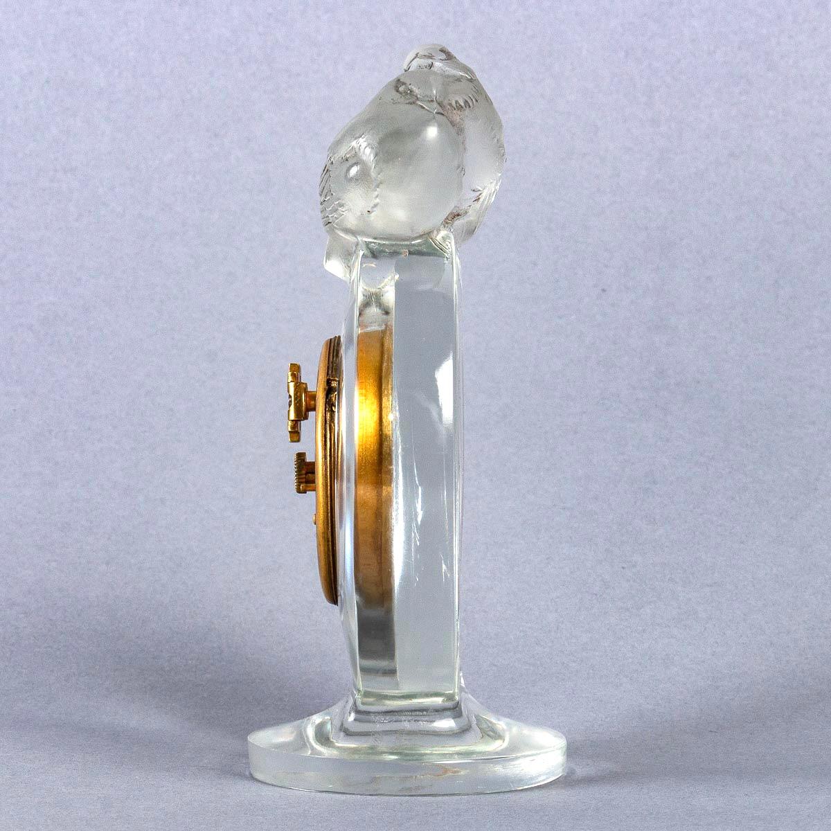European 1931 René Lalique, Clock Pierrots Clear Glass with 8-Day Mechanical Movement