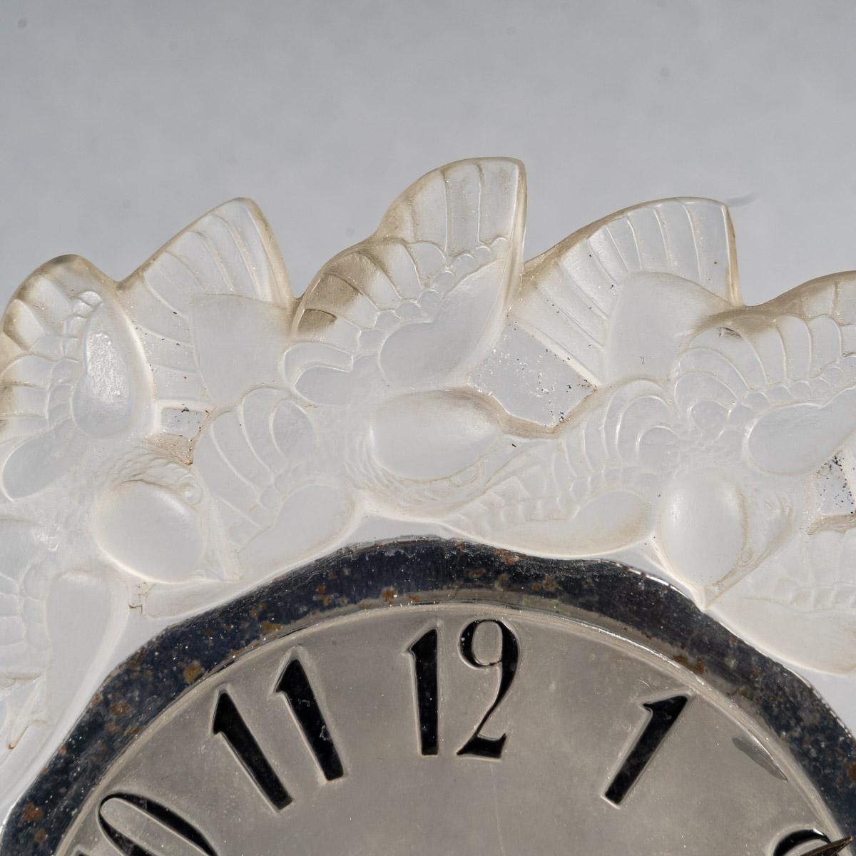 Art Deco 1931 René Lalique Clock Roitelets Frosted Glass Enamel Dial Omega Movement Birds For Sale