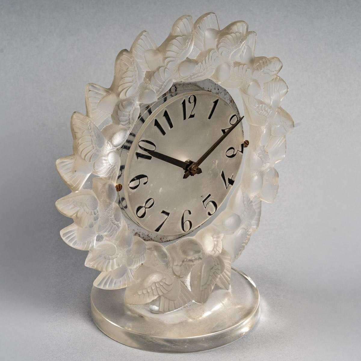 1931 René Lalique Uhr Roitelets Milchglas Emaille Zifferblatt Omega Uhrwerk Vögel (Französisch) im Angebot