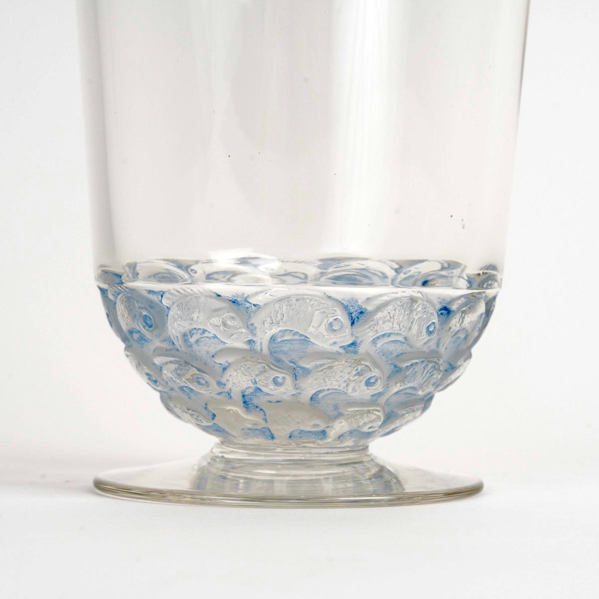 Stampato 1931 René Lalique - Decanter Pouilly Fishes in vetro con patina blu in vendita