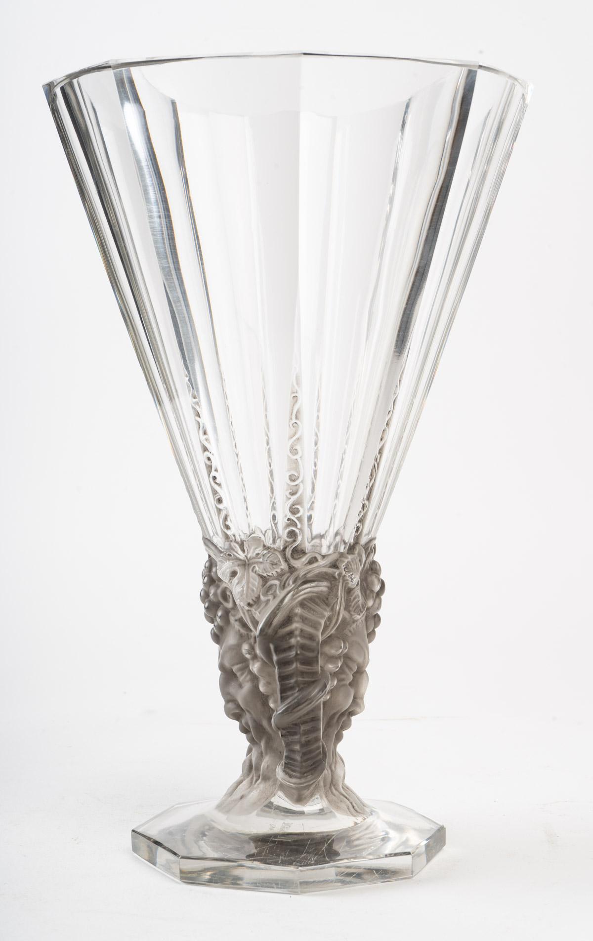 French 1931 René Lalique Faune Vase in Clear Crystal with Grey Patina