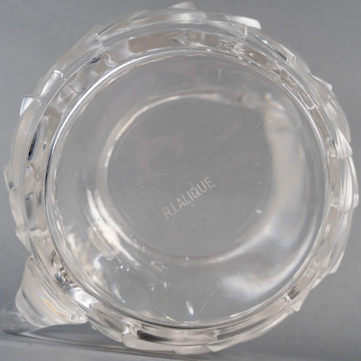 1931 René Lalique Cristalería Blidah 6 copas-vasos, bandeja y decantador mediados del siglo XX en venta