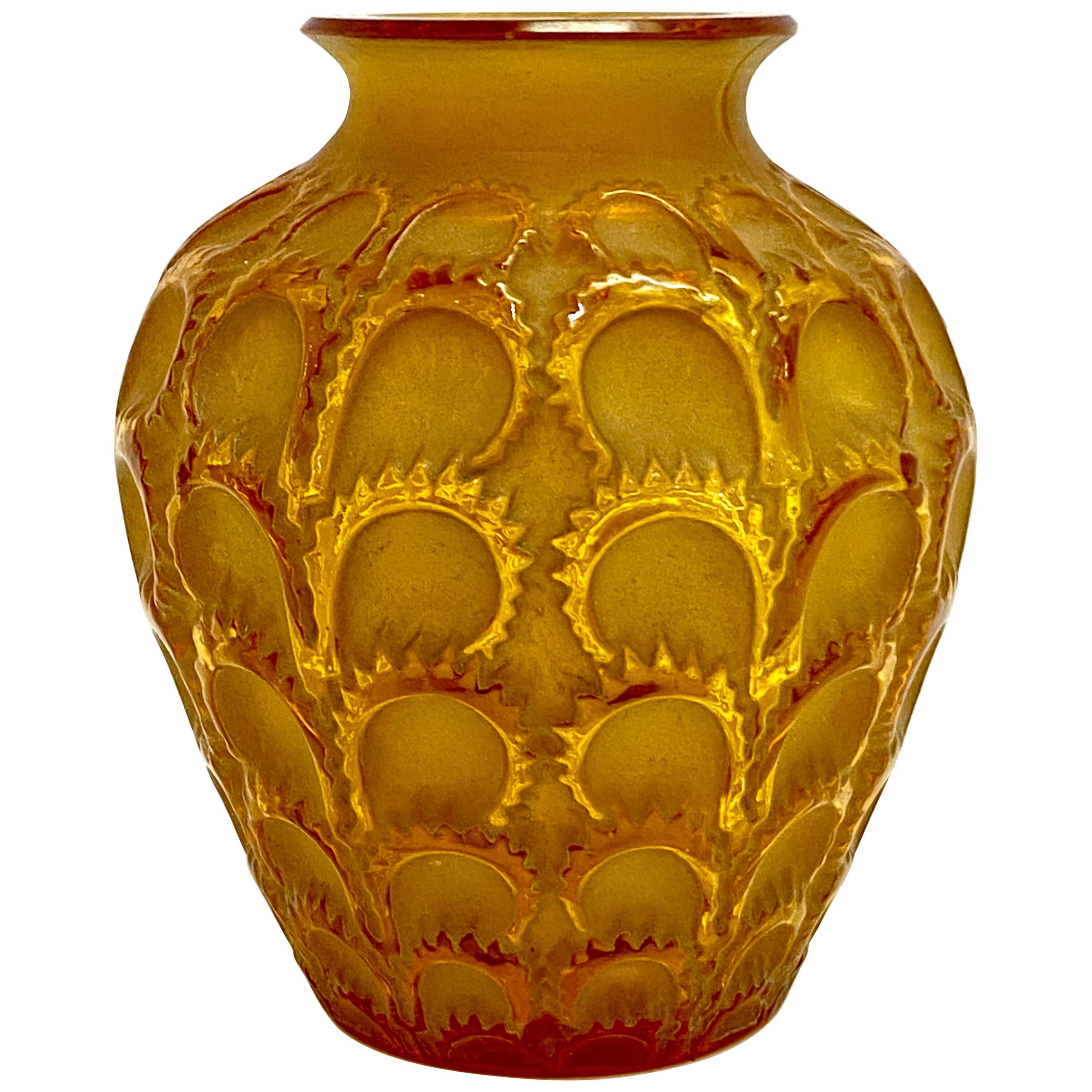 1931 René Lalique Laiterons Vase in Yellow Amber Glass Sepia with Beige Patina
