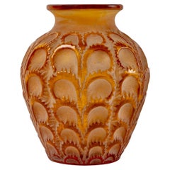 1931 René Lalique Laiterons Vase in Yellow Amber Glass Sepia with White Patina