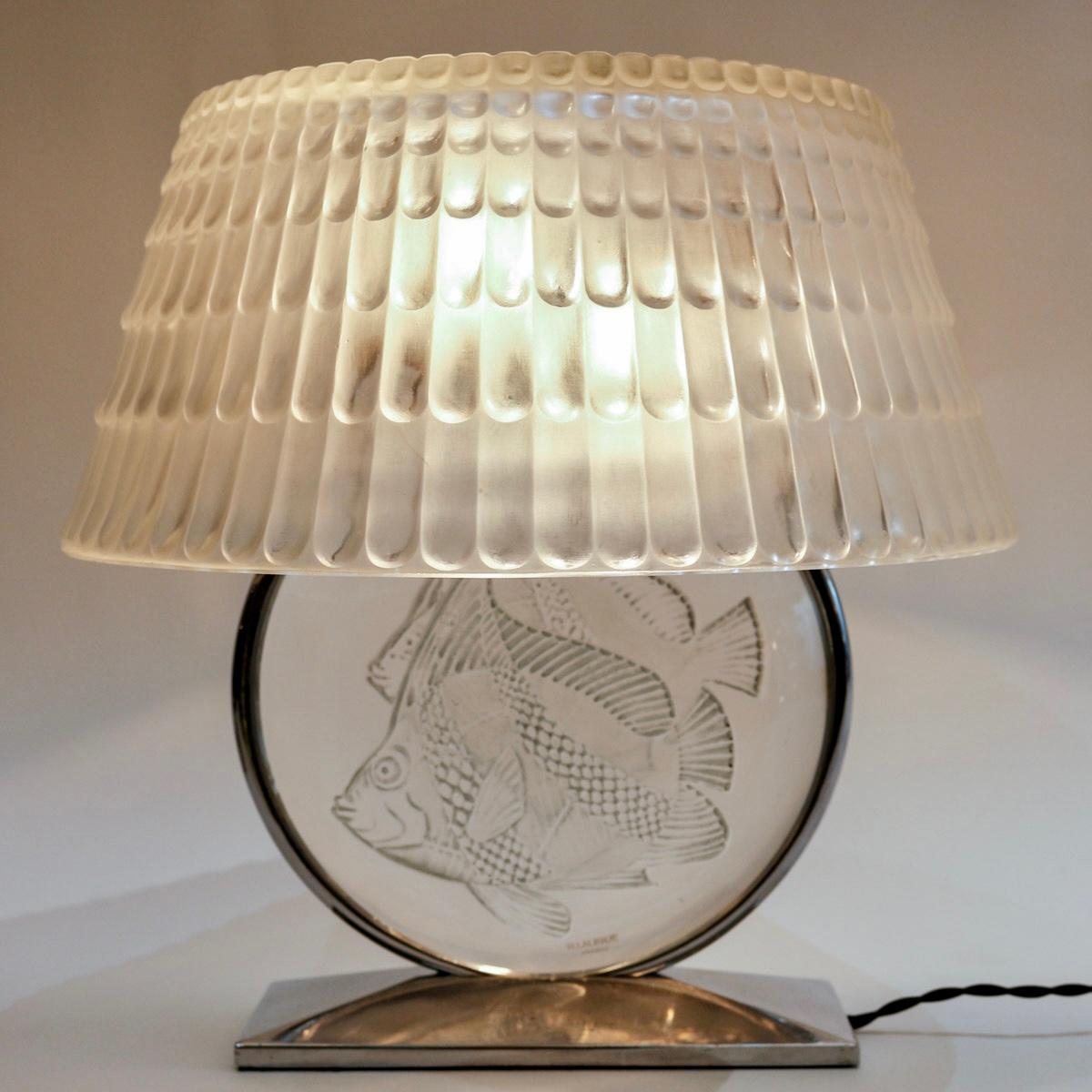 Mid-20th Century 1931 René Lalique, Lamp Poissons Glass with Blue Patina, Nickel Plated Mount For Sale