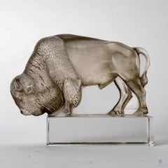1931 René Lalique - Paperweight Bison Glass with Grey Patina
