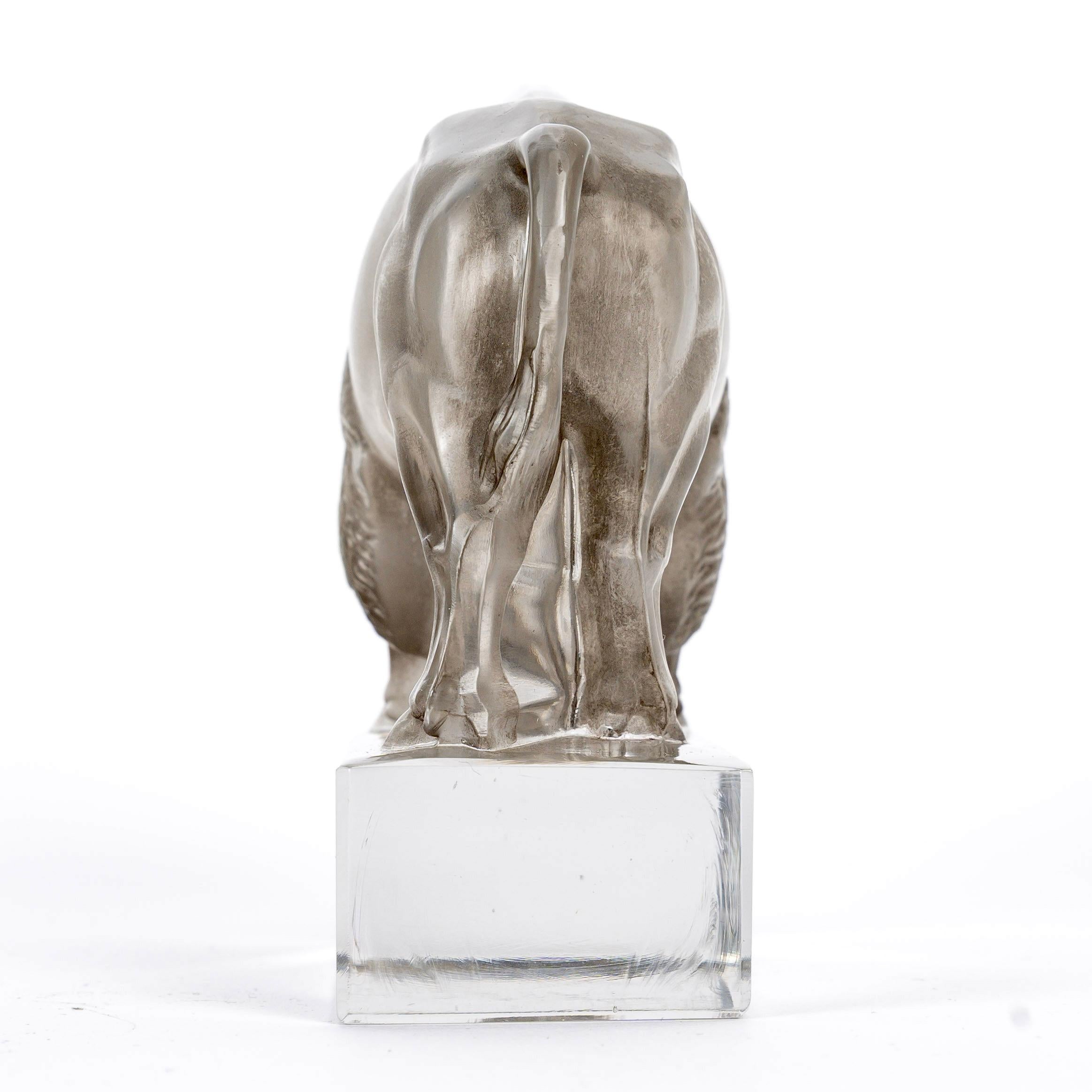 Stampato 1931 René Lalique - Fermacarte in vetro Bison con patina grigia